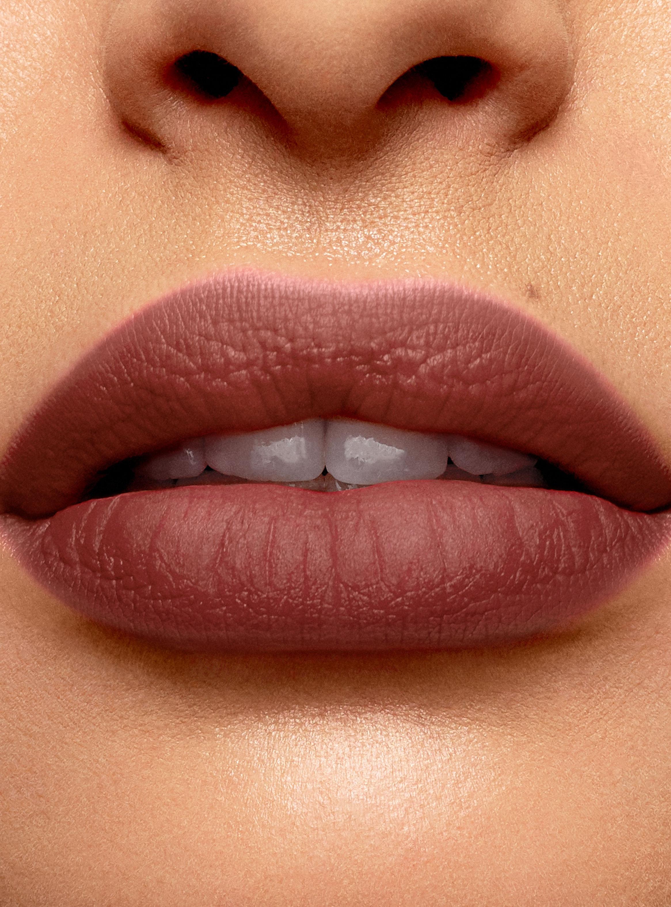 Labial L'Absolu Rouge Intimatte Tono 121-2