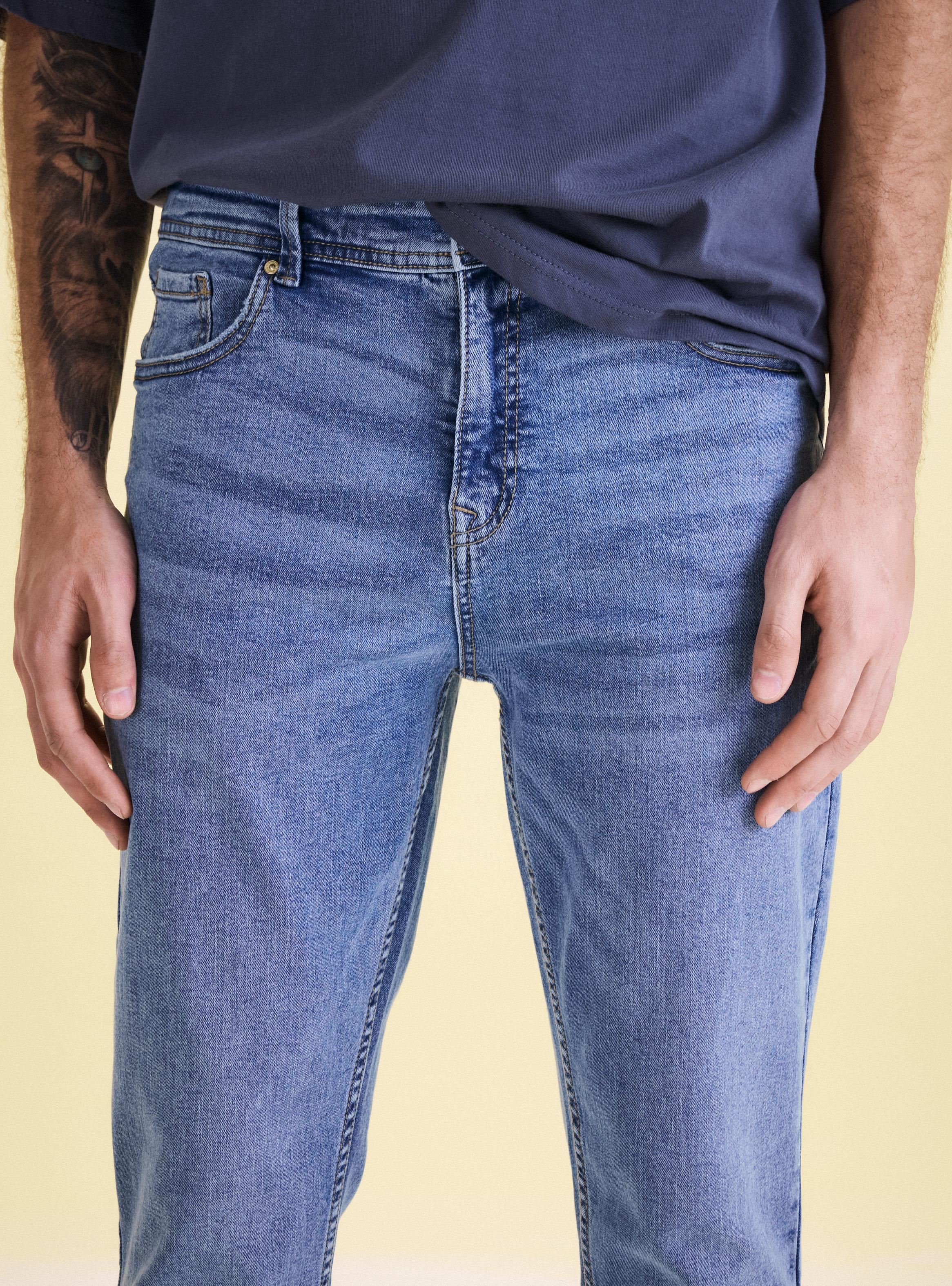 Jeans Focalizado Sin Roturas 1-2