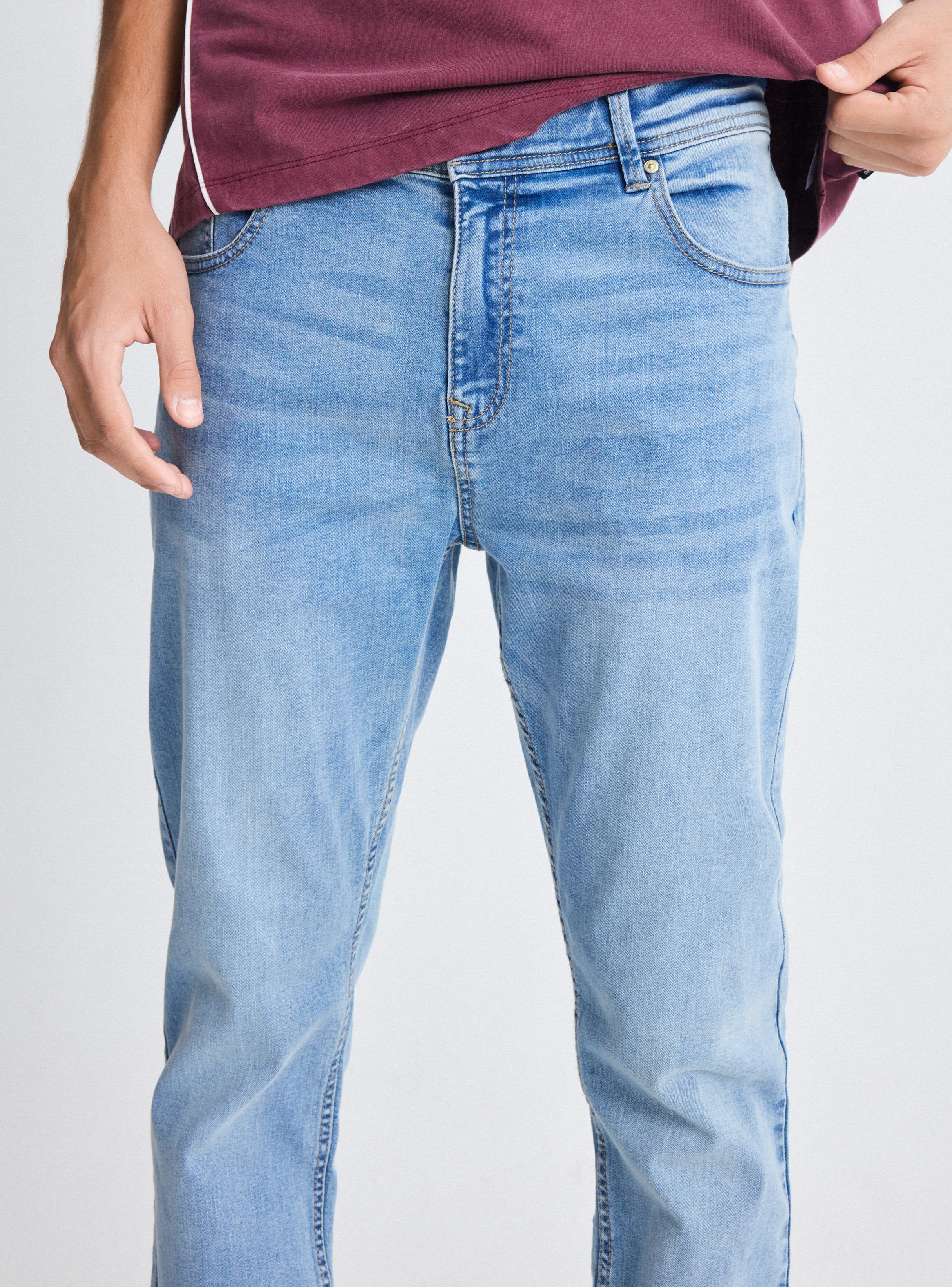 Jeans Focalizado Sin Roturas 1-2