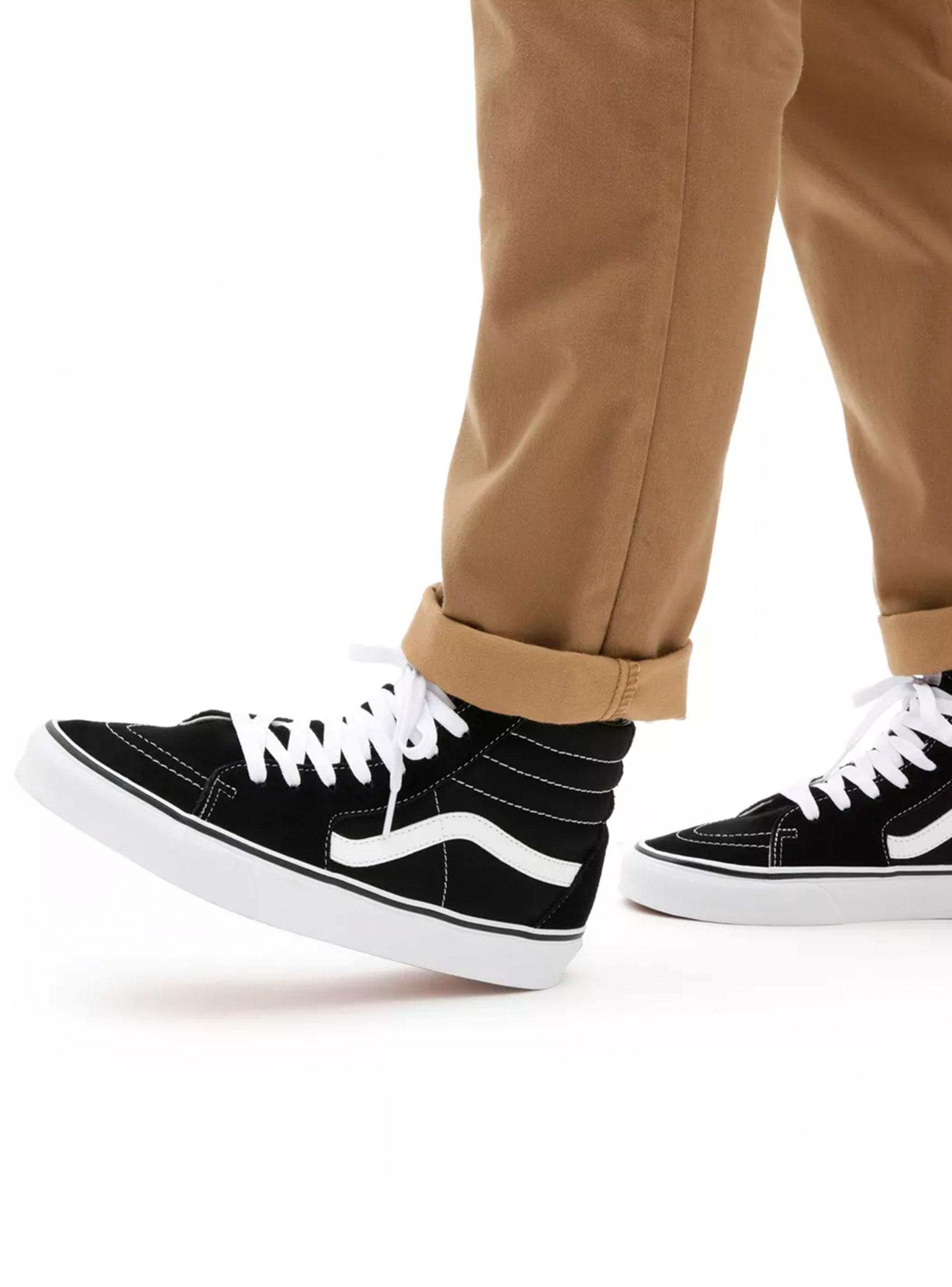 Zapatilla Urbana UA SK8 HI Unisex-4