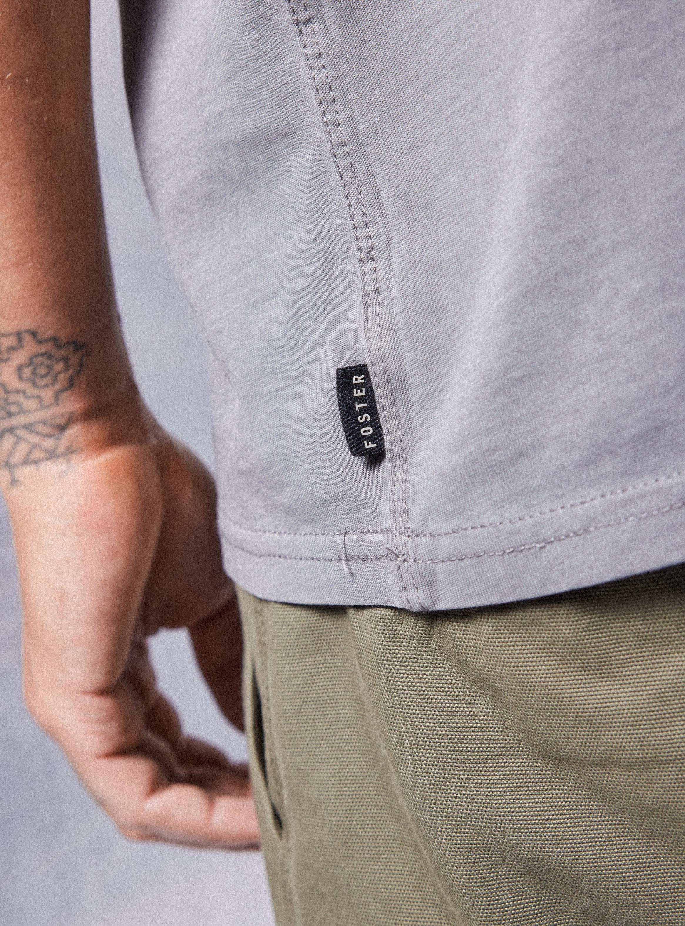 Polera Bolsillo Lavada Regular Fit-3