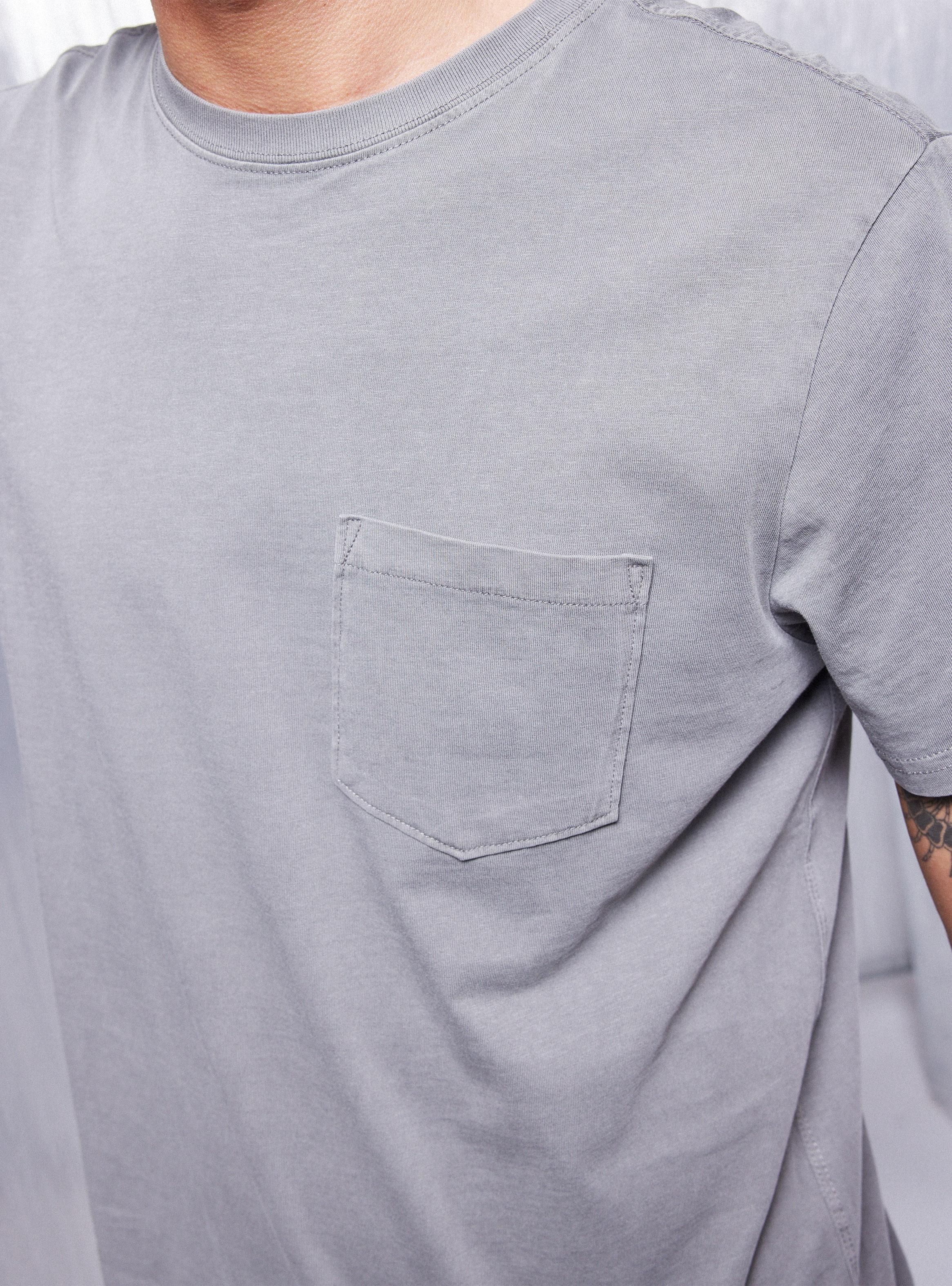 Polera Bolsillo Lavada Regular Fit-2