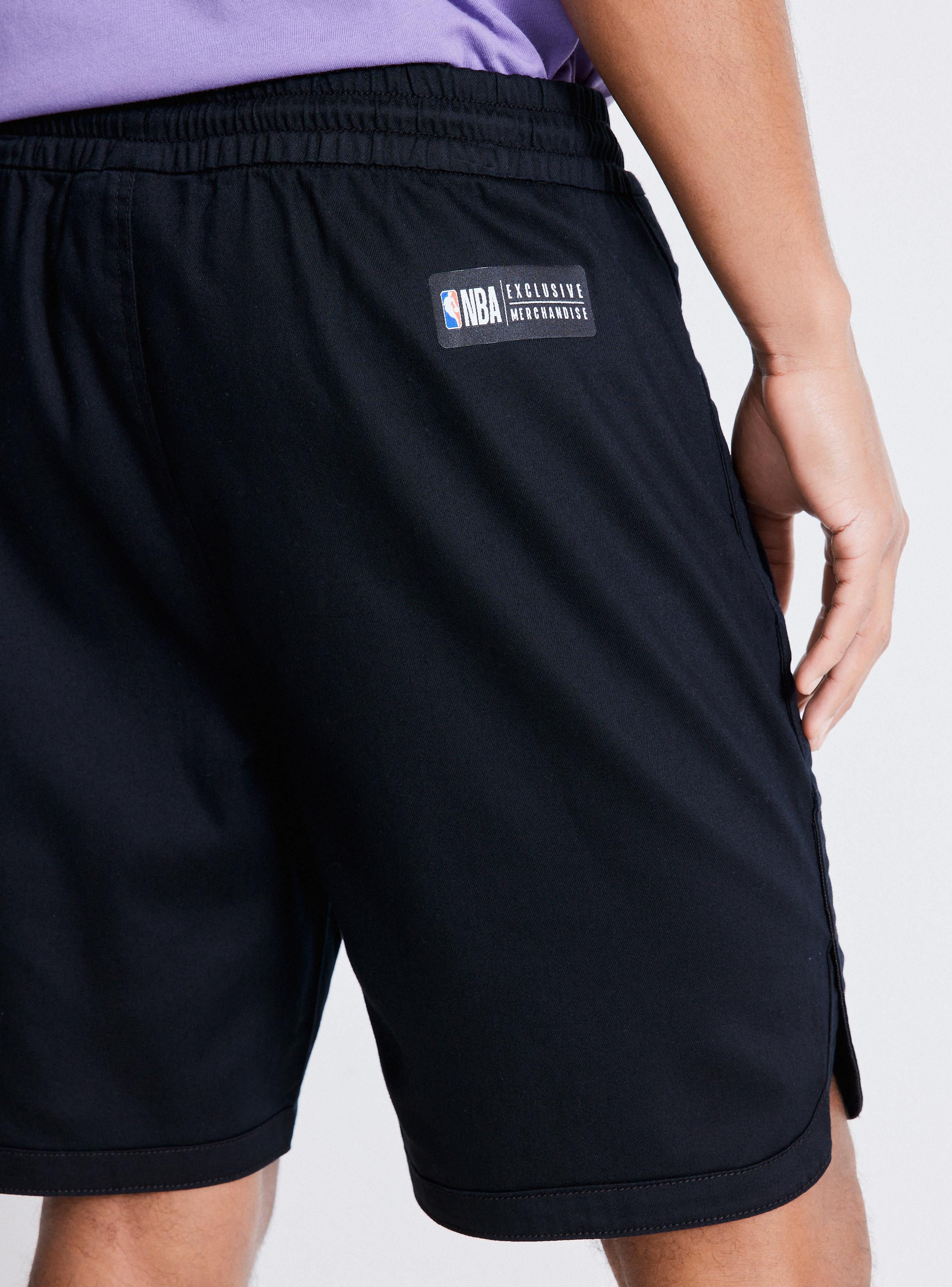 Pantalón Corto Embroidery-3