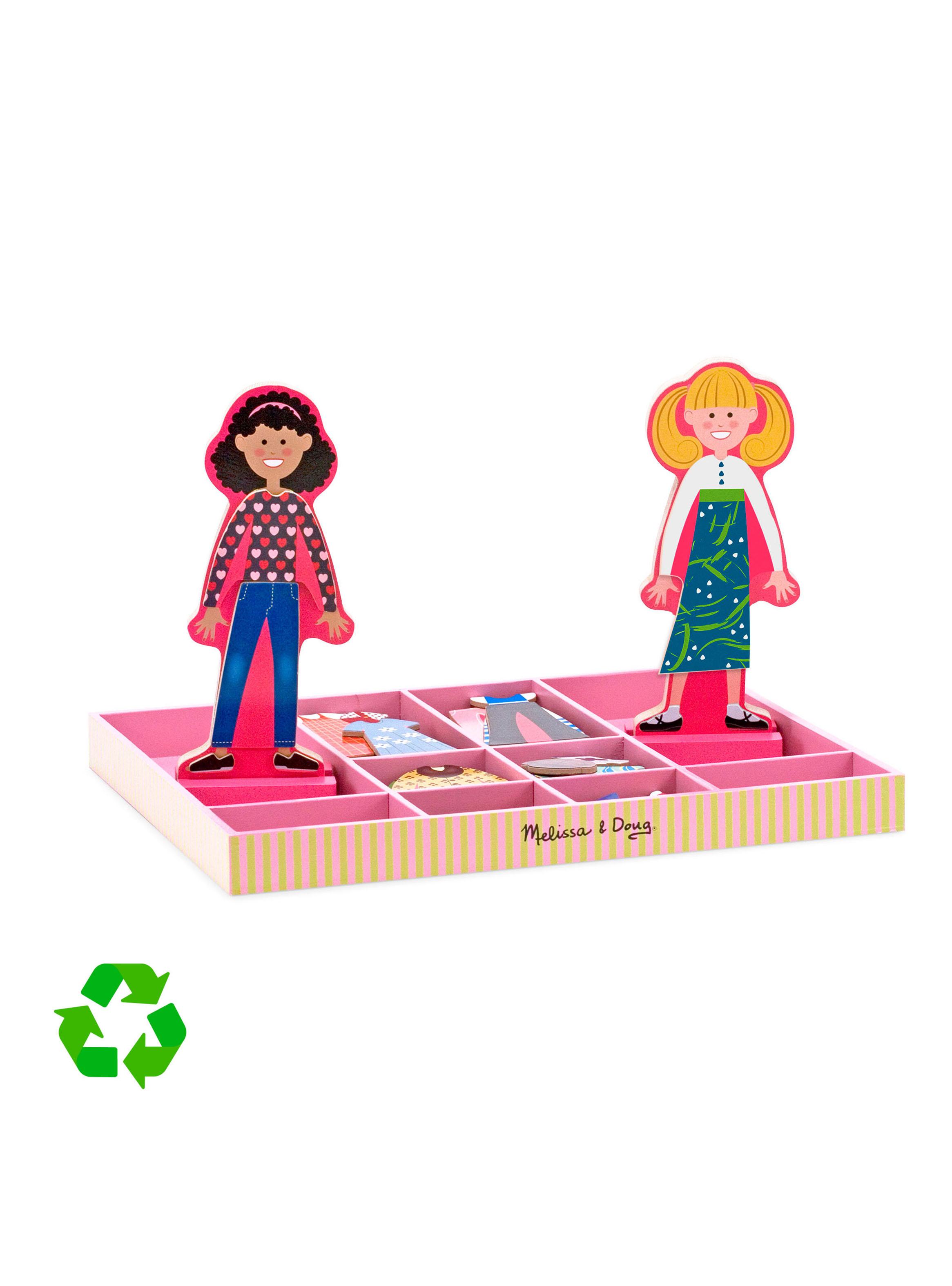 Mueñcas  De Madera Magneticas Para Vestir -1
