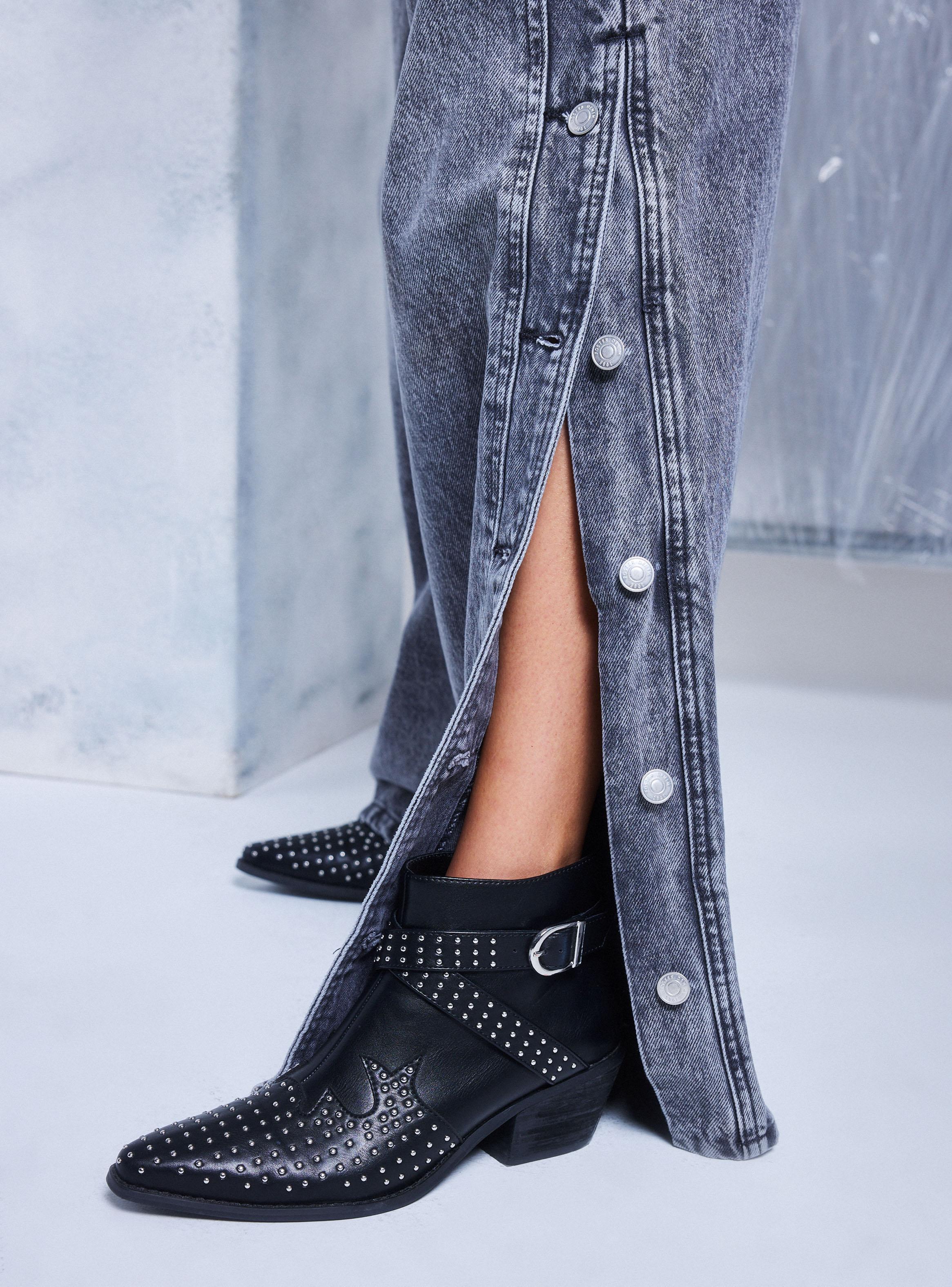 Jeans Abotonado Costado-2