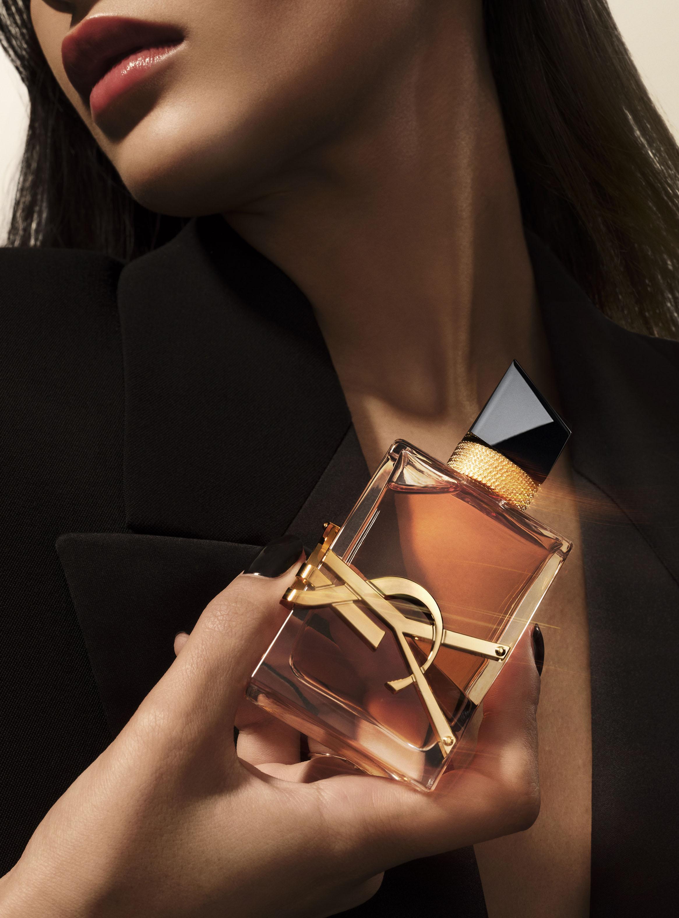Perfume Yves Saint Laurent Libre Intense Mujer EDP 30 ml-2
