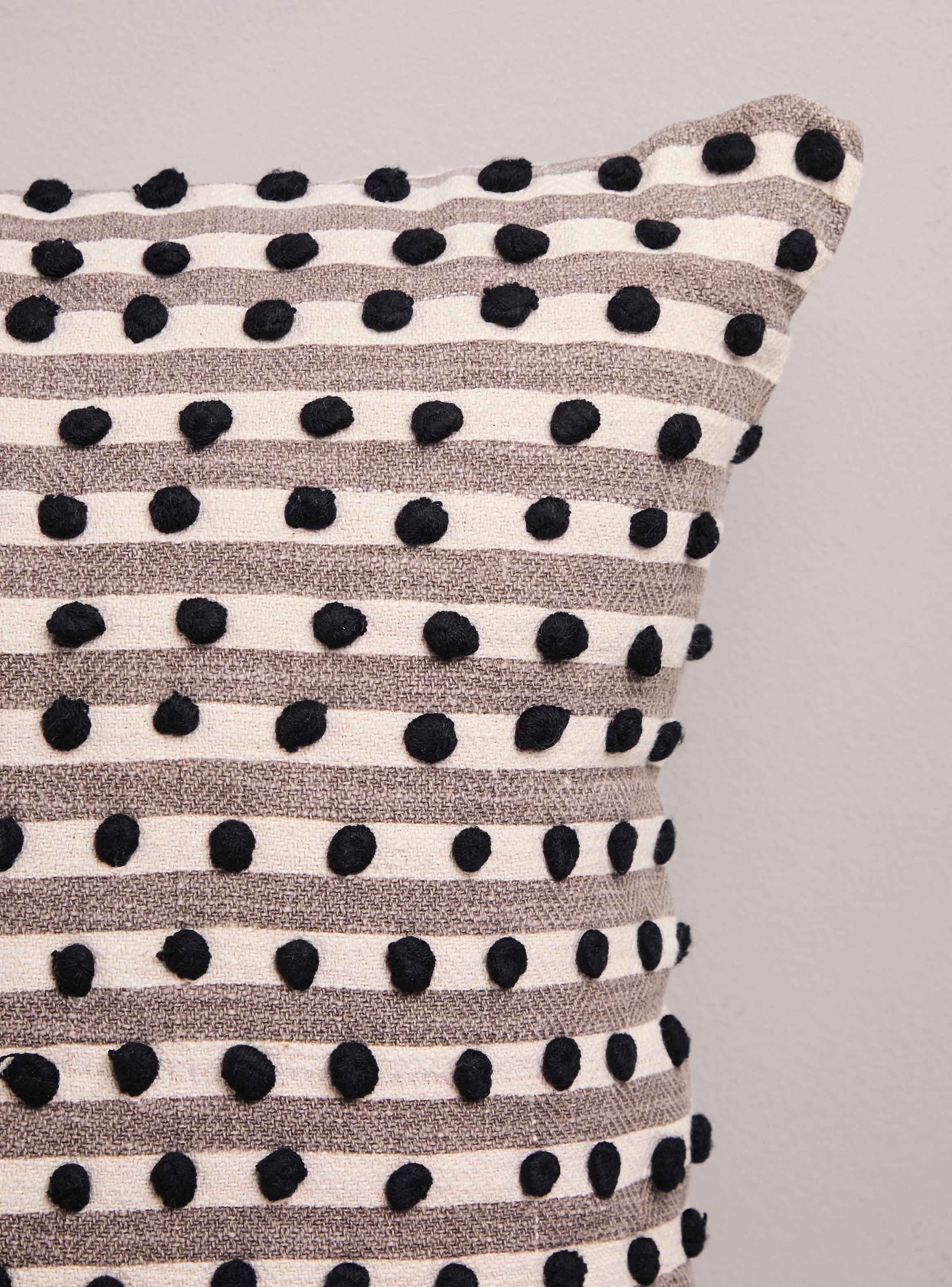 Cojín Tribal Relieve 50x50 cm Negro-2