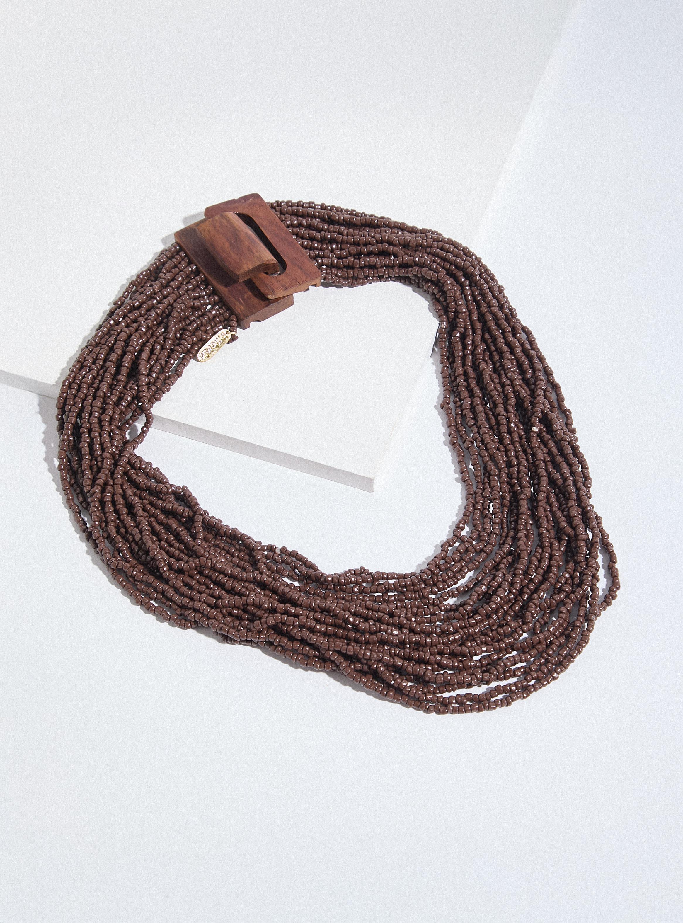 Collar Cascada de Mostacillas con Broche de Madera-2