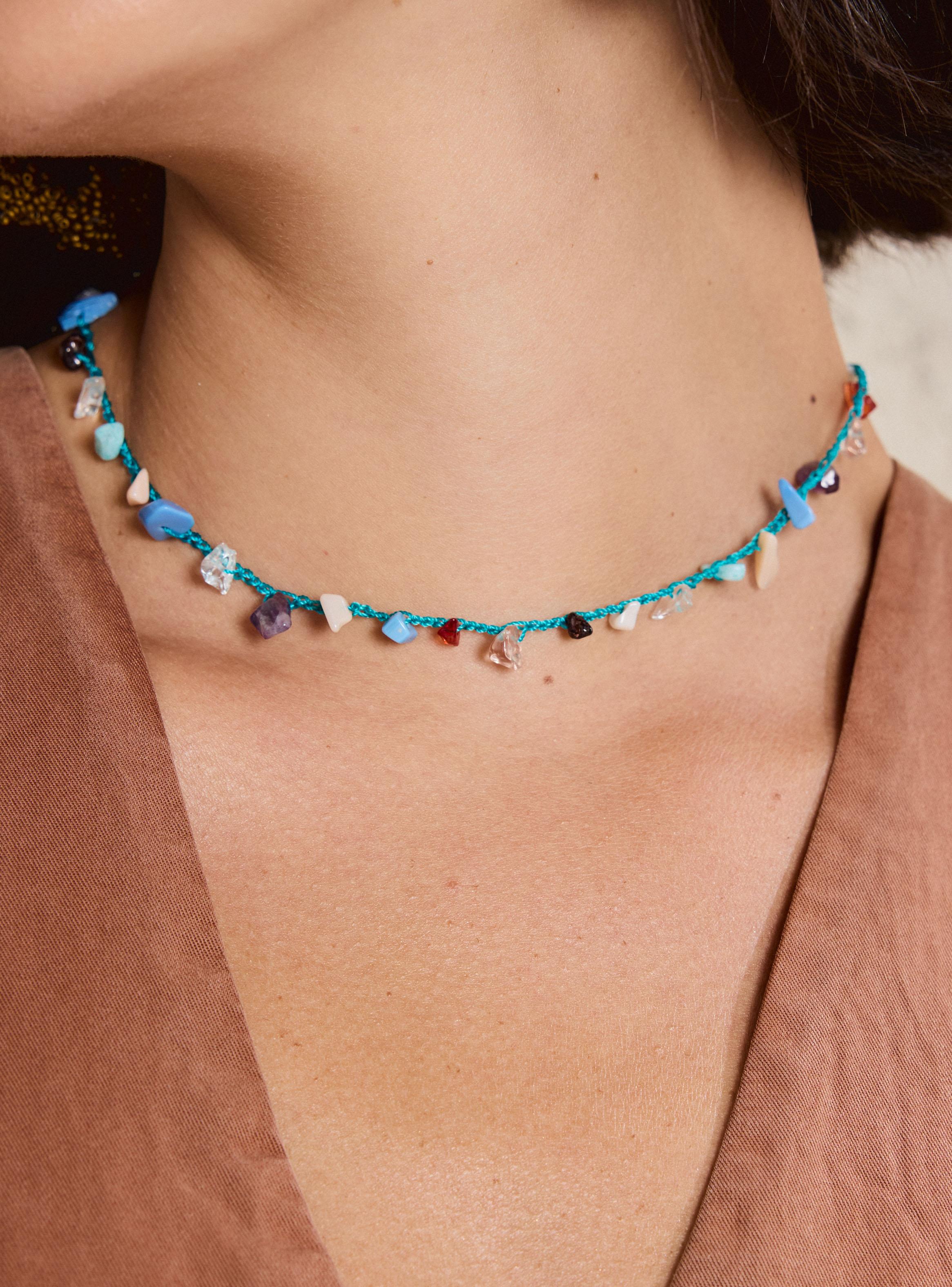 Collar Tejido Tipo Crochet con Piedras-3