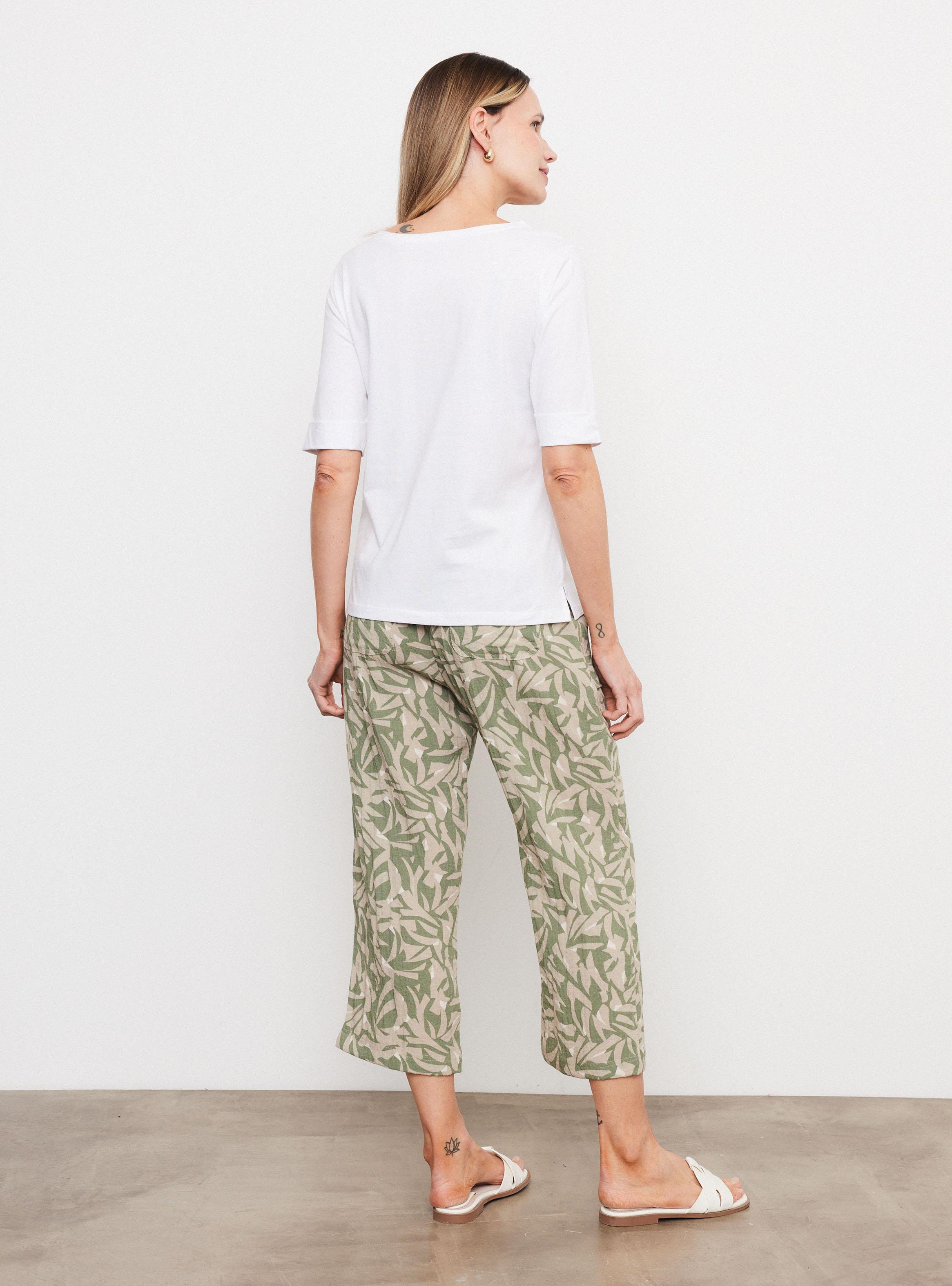 Polera Manga Codo con Estampado y Tachitas-5