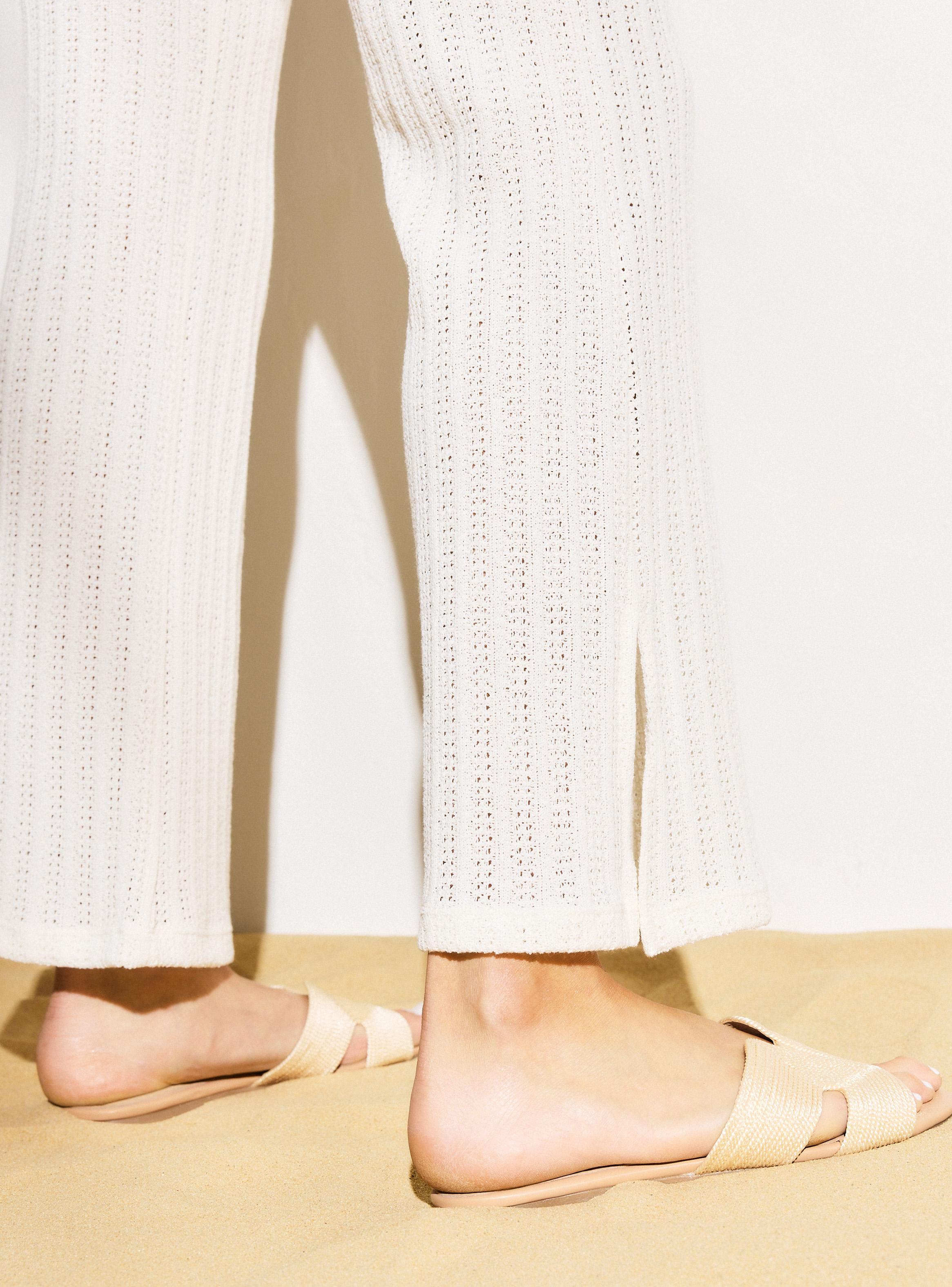 Pantalón Wide Leg Tejido con Aberturas en Costados-3