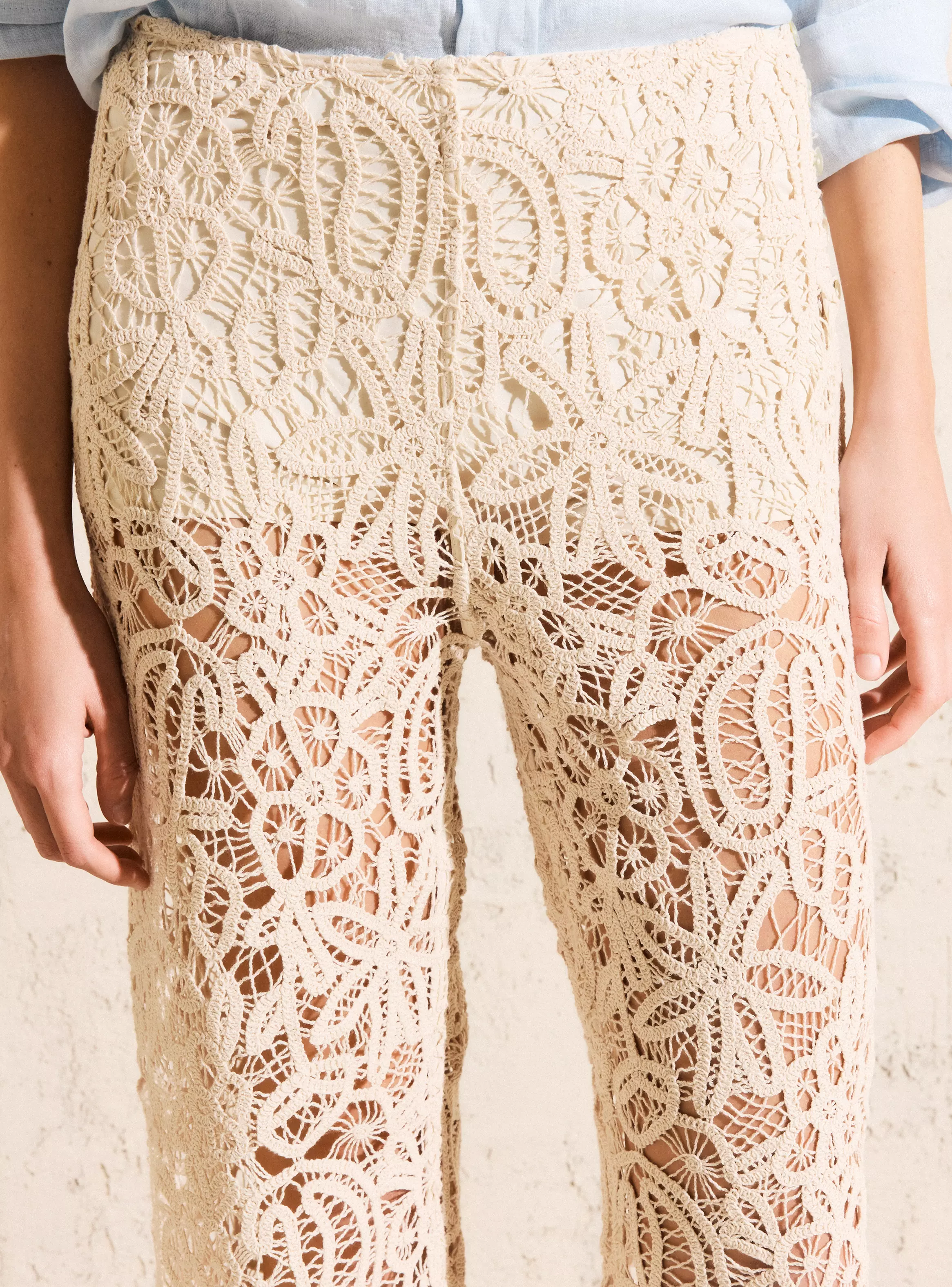 Pantalón Wide Leg de Macramé Colección María Pombo-3