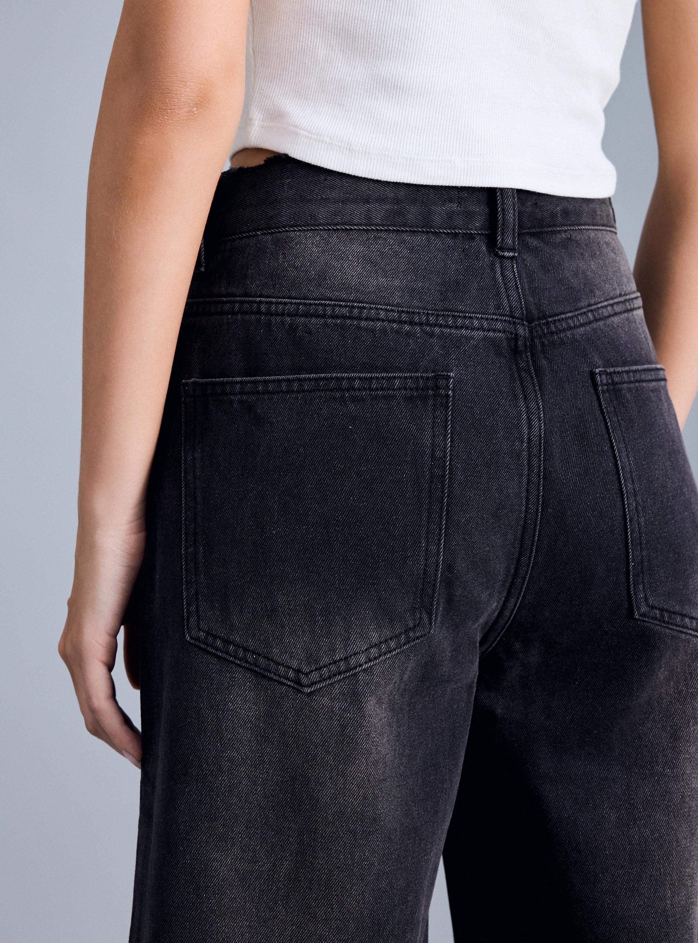 Jeans Bota Ancha y Pretina Desflecada-3