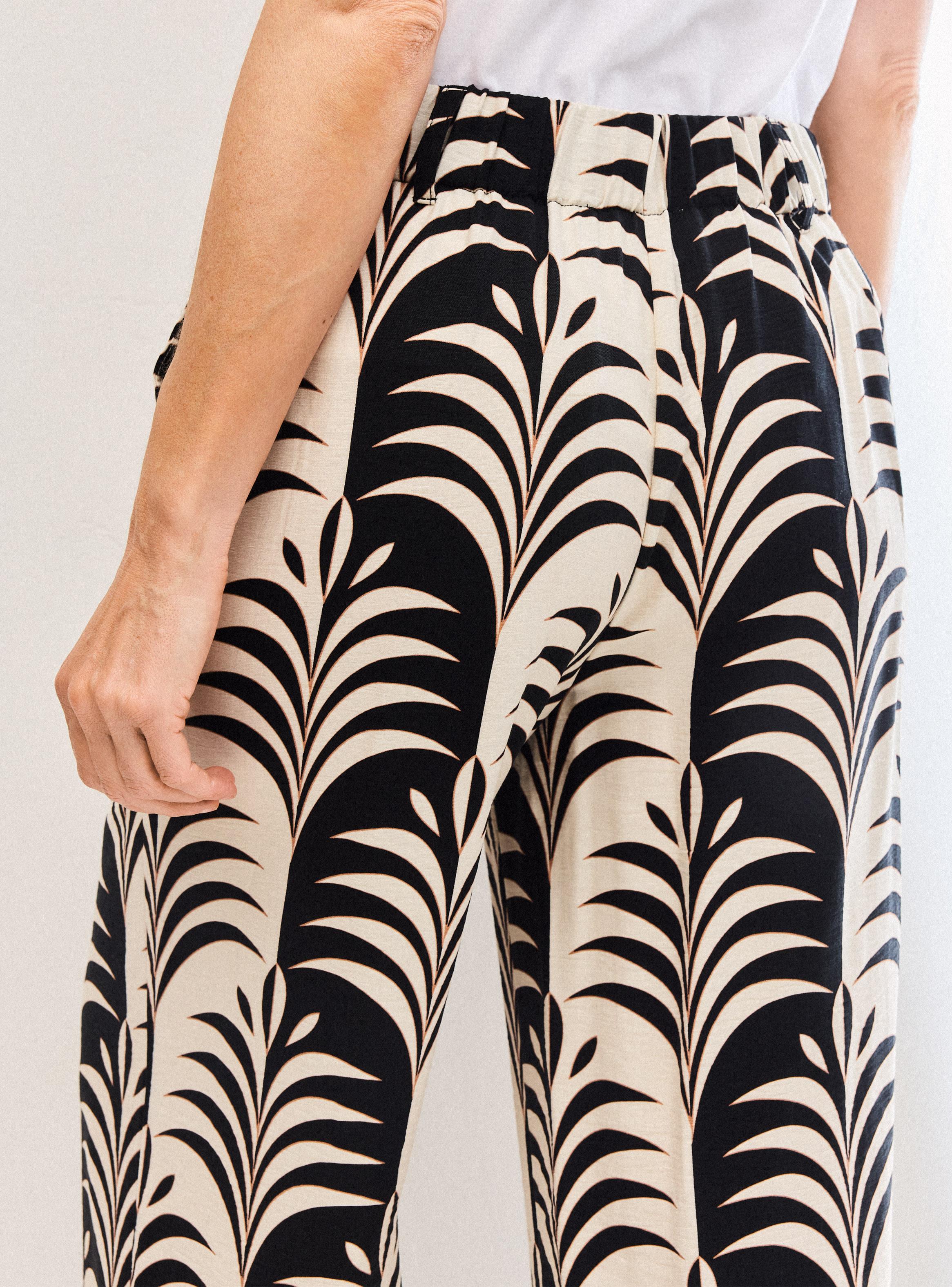 Pantalón Fluido Wide Leg con Bolsillos Laterales-3