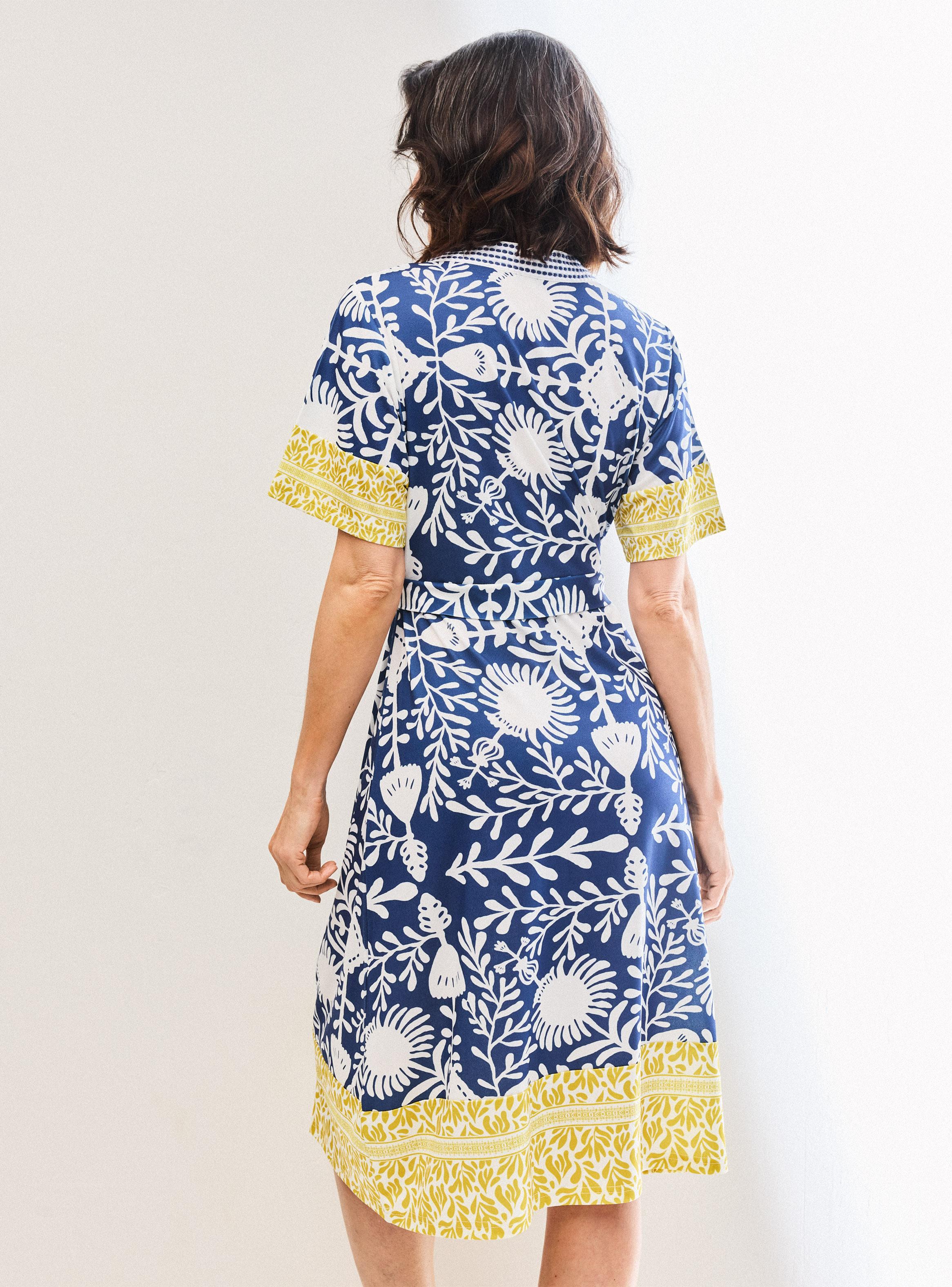 Vestido Wrap Estampado y Bordado en Escote-1