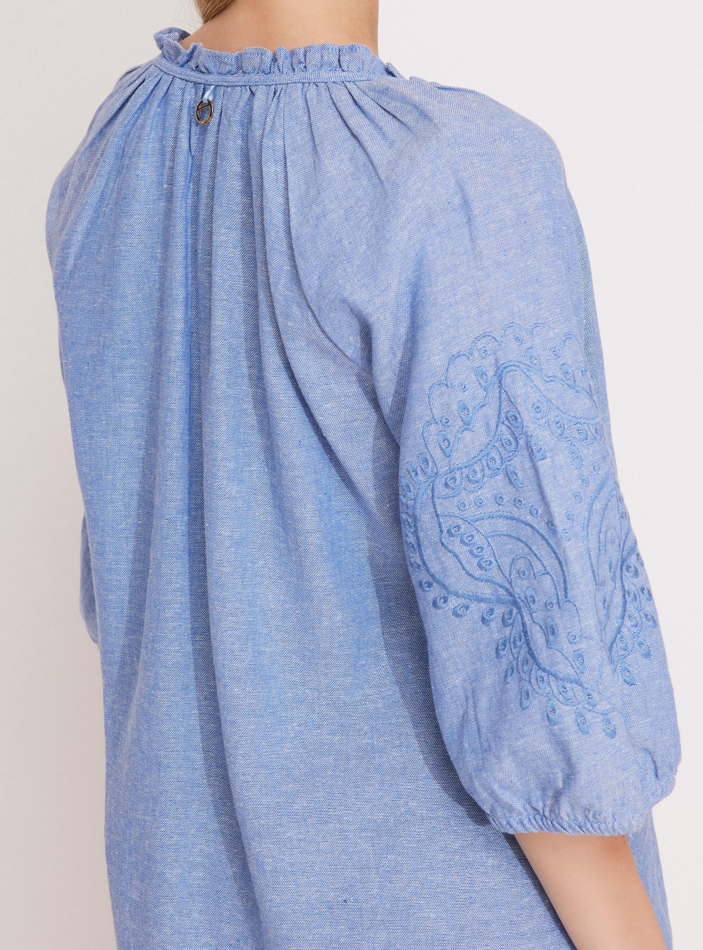 Blusa con Lino y Bordado en Mangas-3