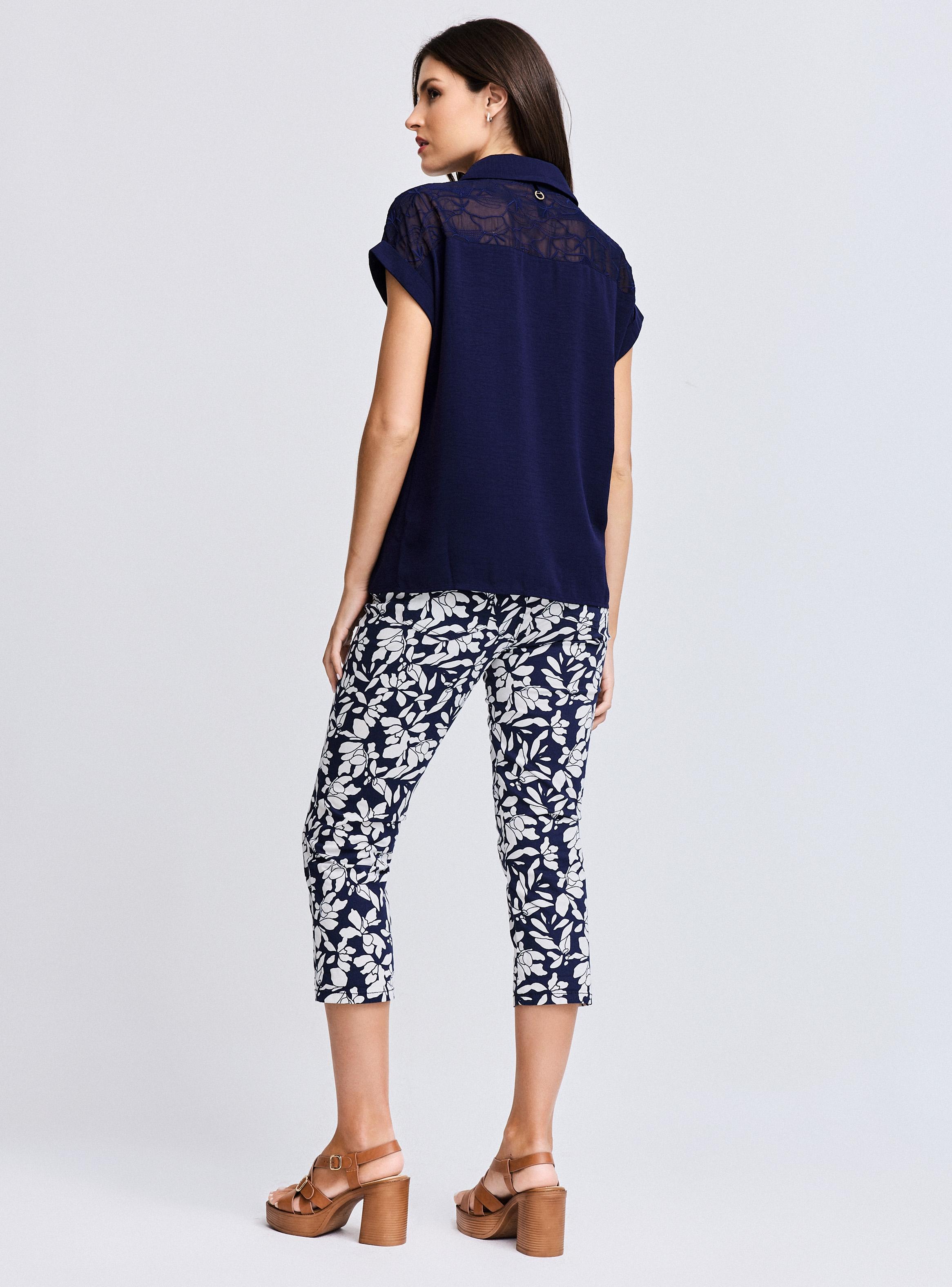 Blusa Camisera con Bordado en Hombros-5