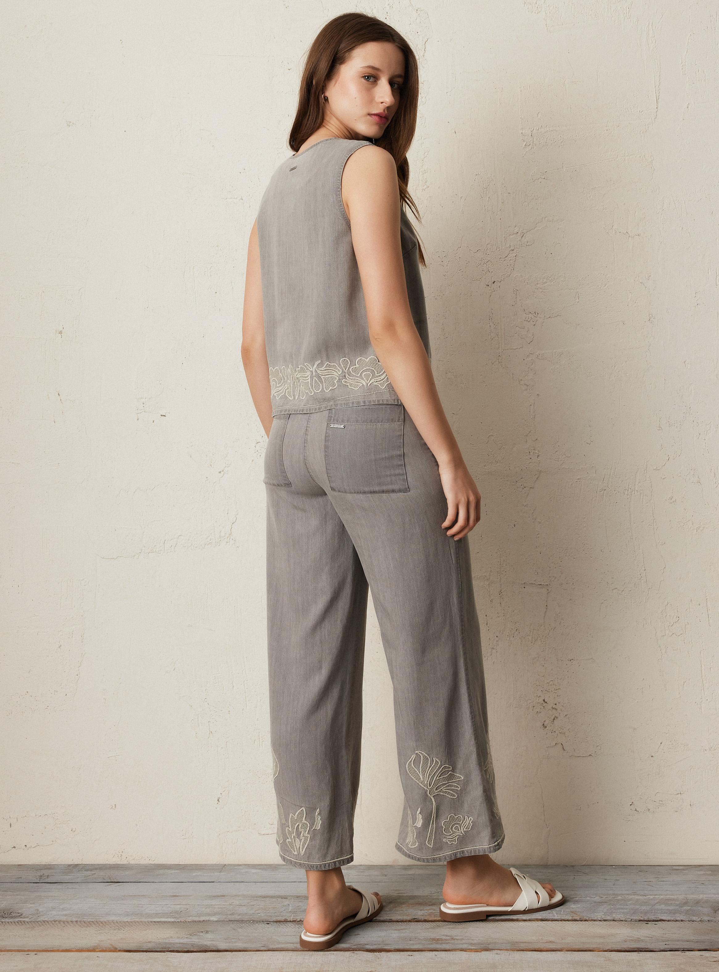 Blusa Vest de Mezclilla Bordado-5