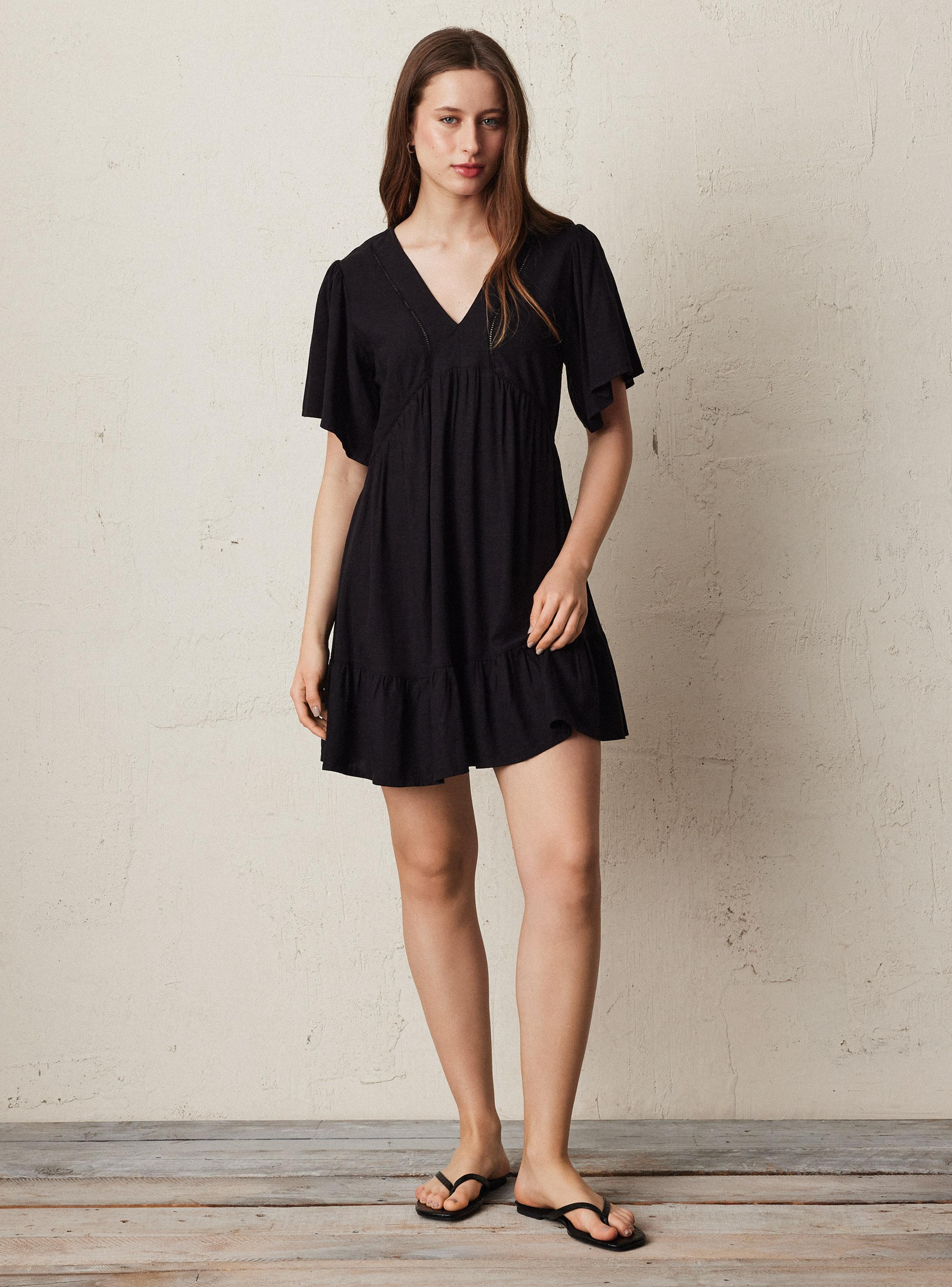 Vestido Corto con Capas Cinta en Escote-4