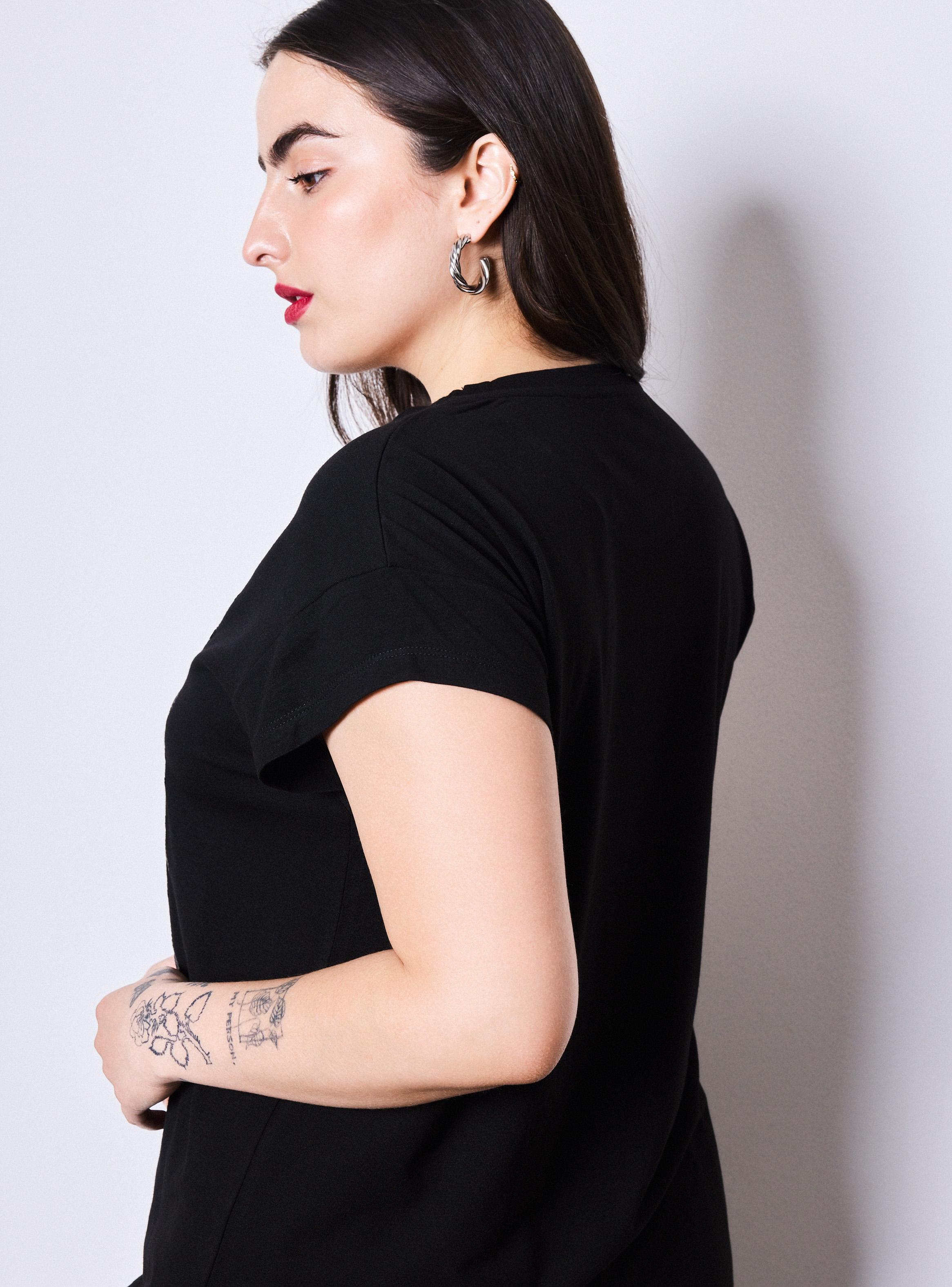 Polera con Gráfica de Lentejuelas-3
