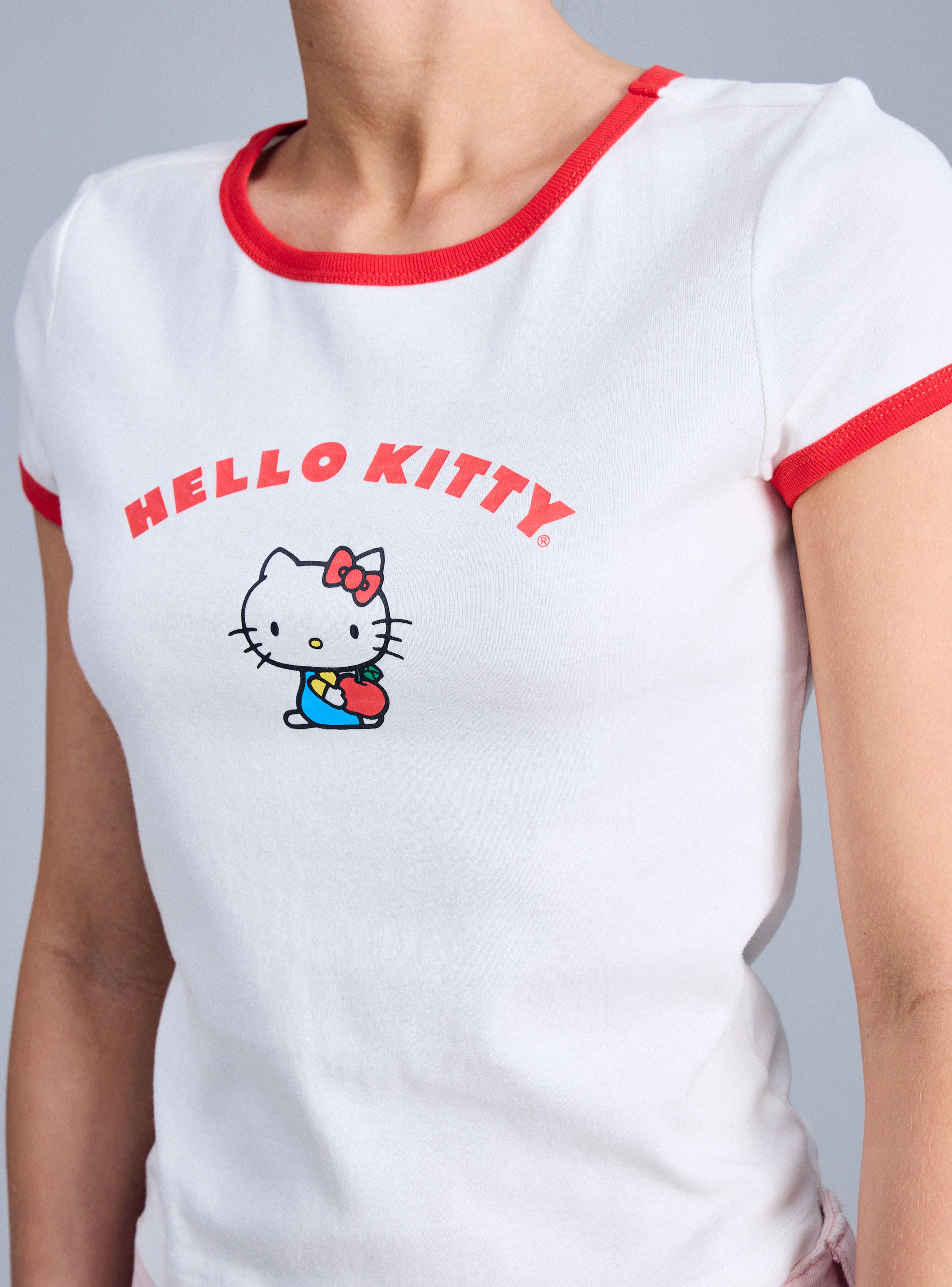 Polera Licencia con Piping Contratono-3