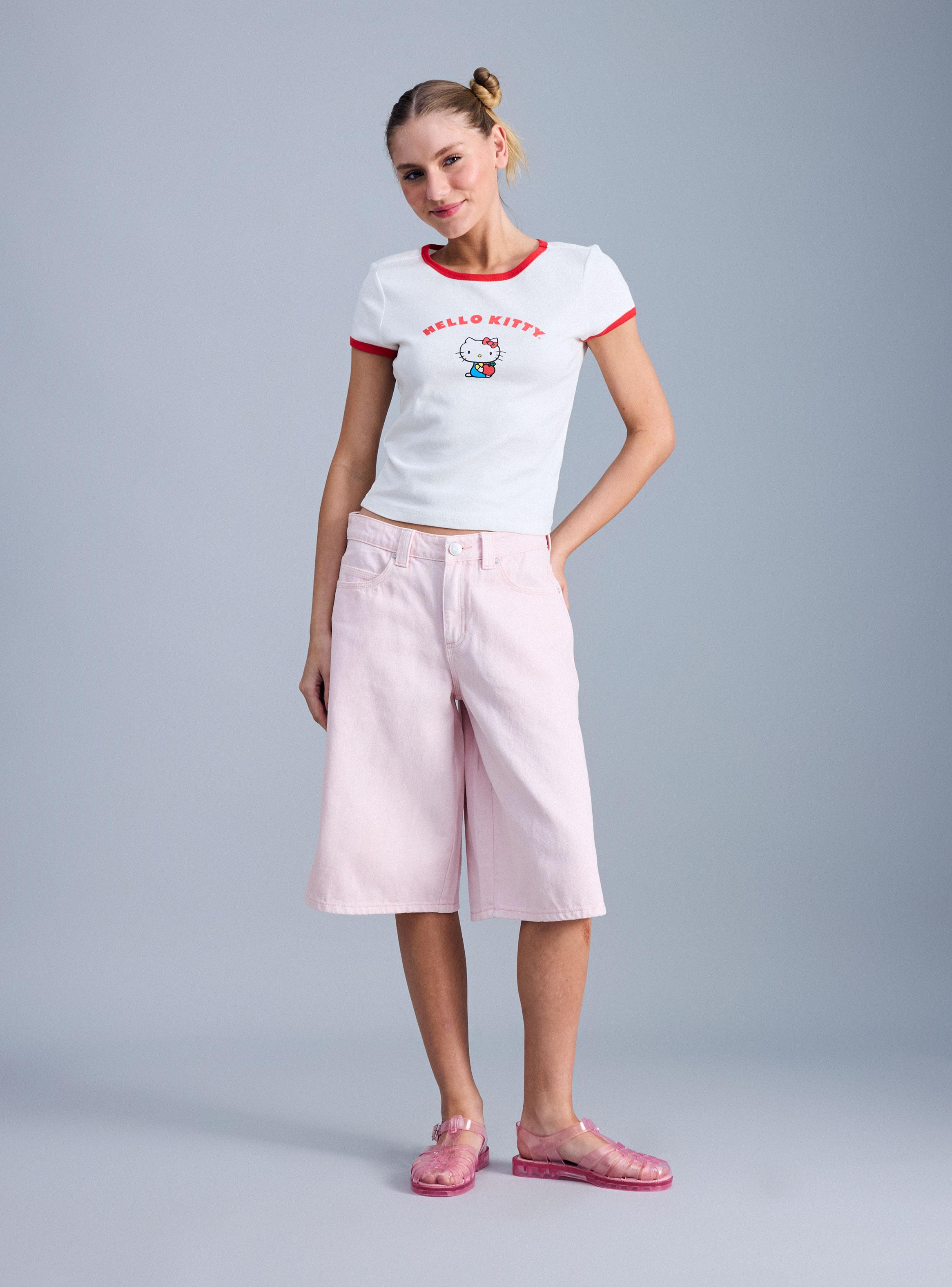 Polera Licencia con Piping Contratono-4