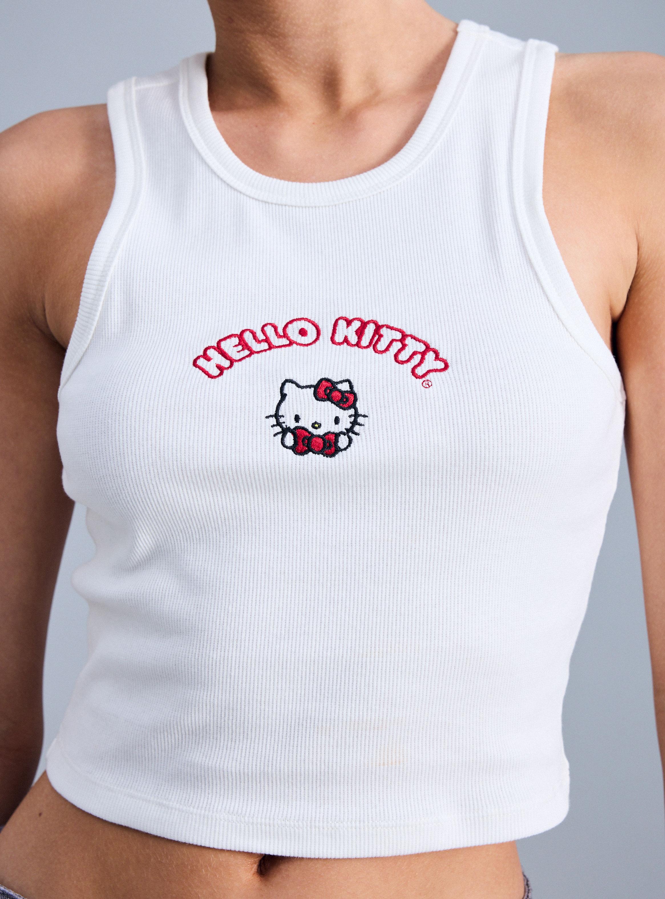 Polera Licencia con Bordado-3