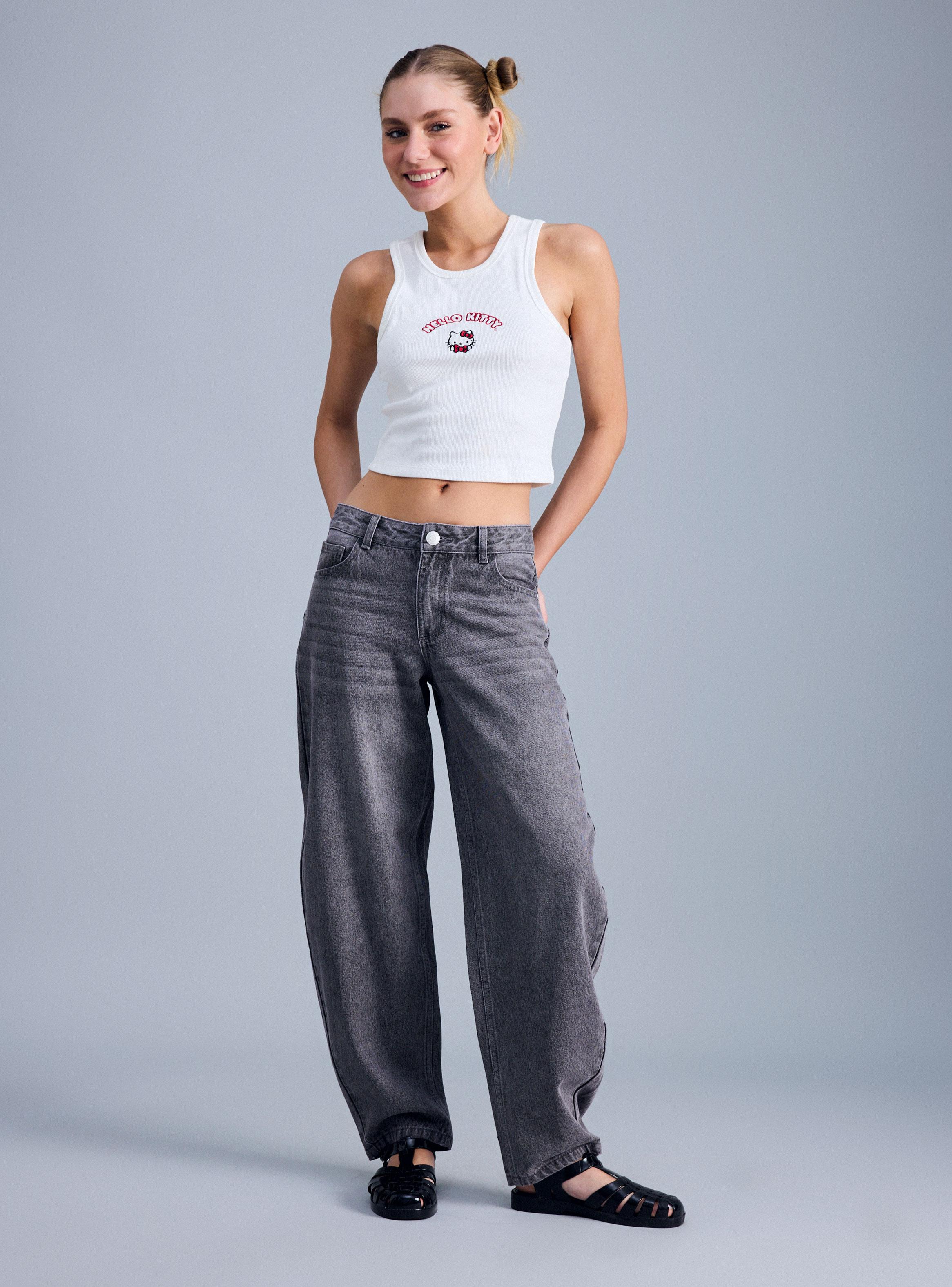 Polera Licencia con Bordado-4