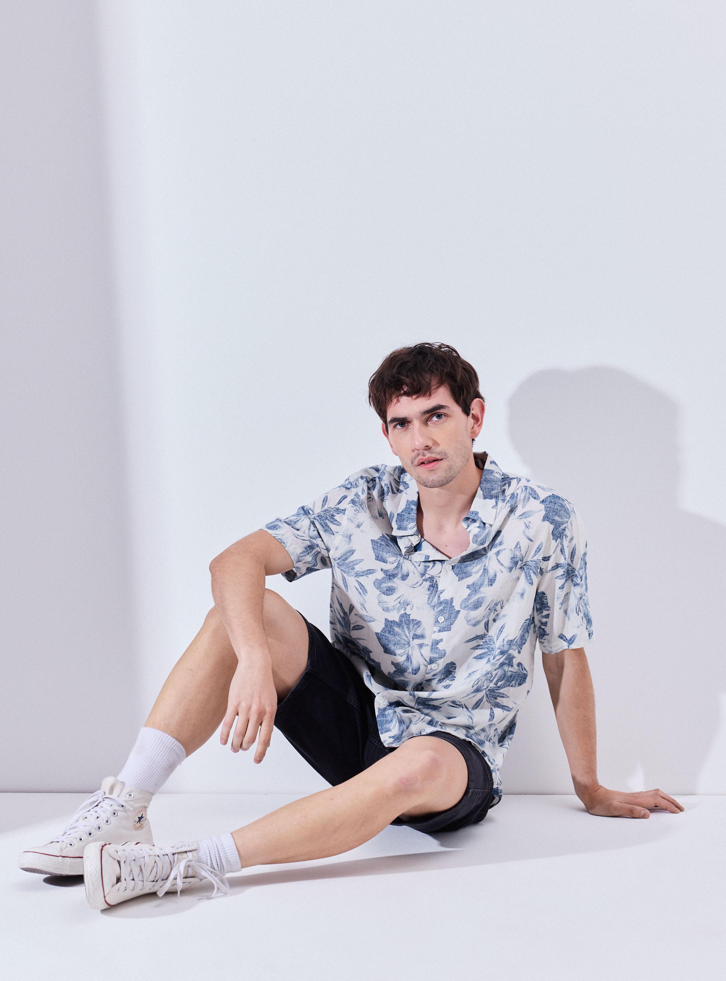 Camisa Estampado Reverse Hojas-4