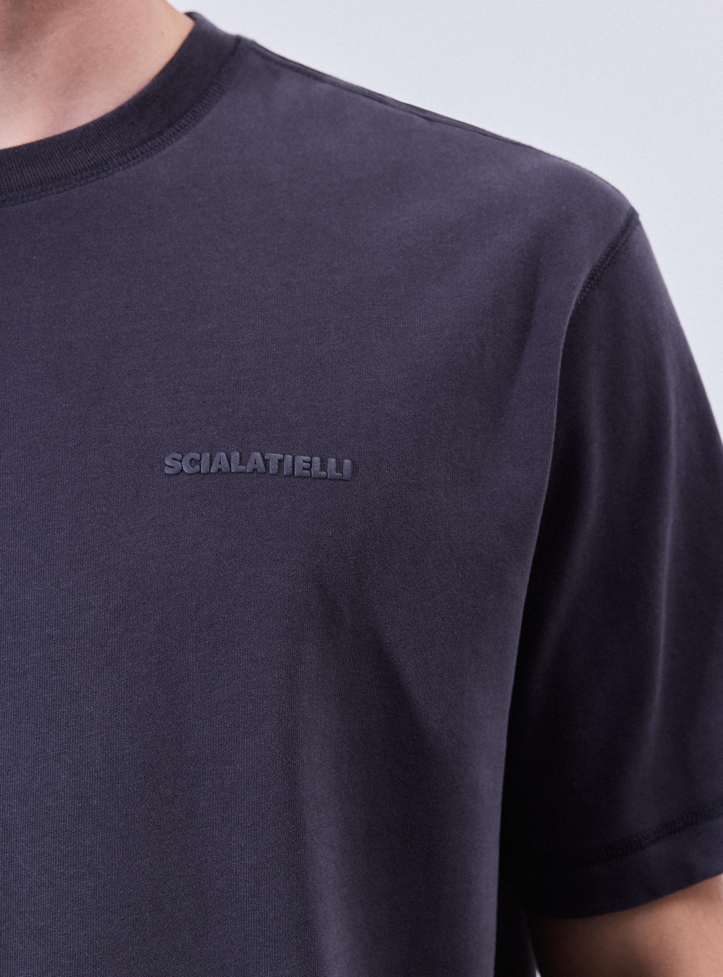 Polera Estampado Texto Espalda-2