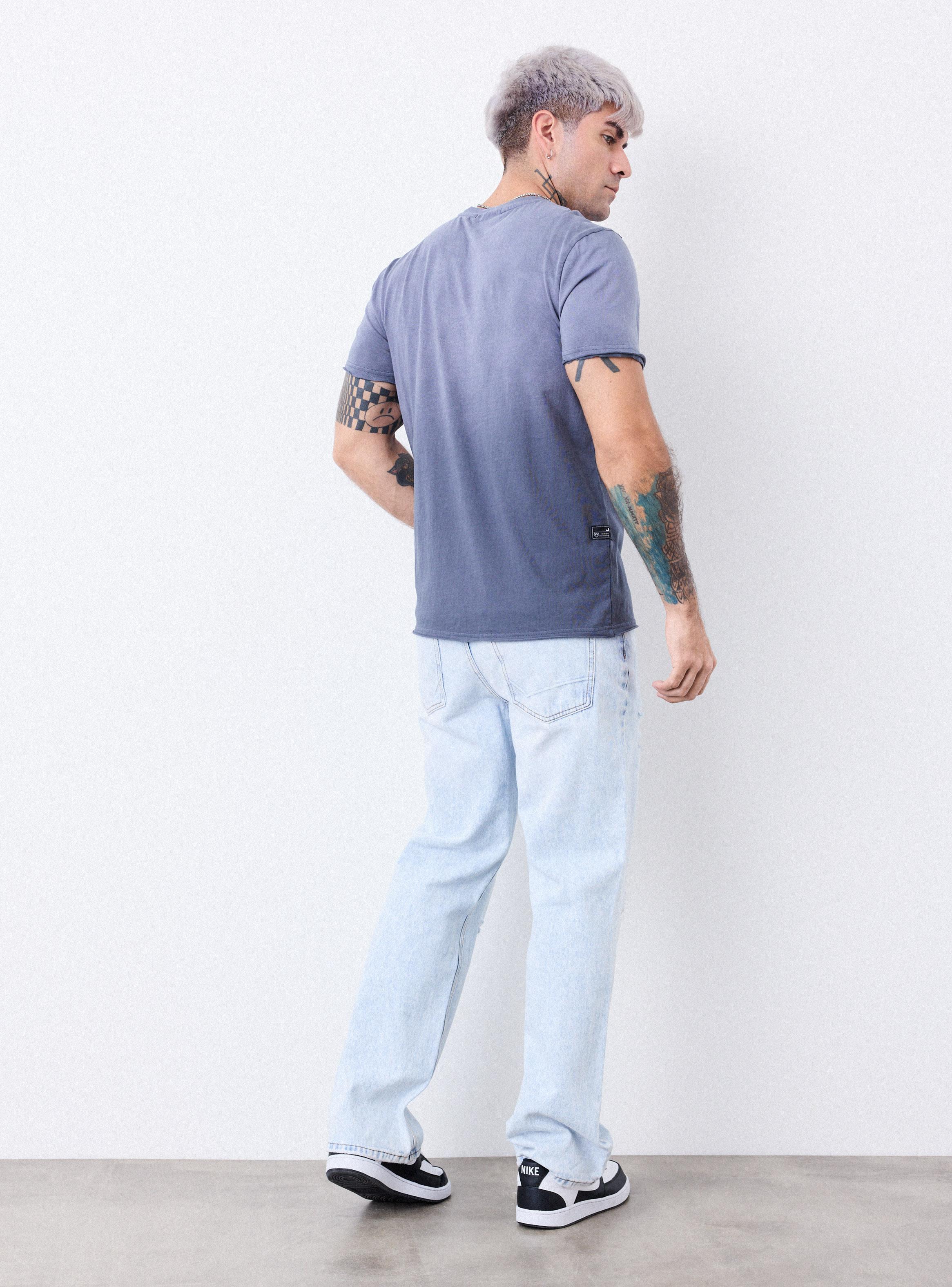 Polera Gradiente con Estampado 3D en Folia-5