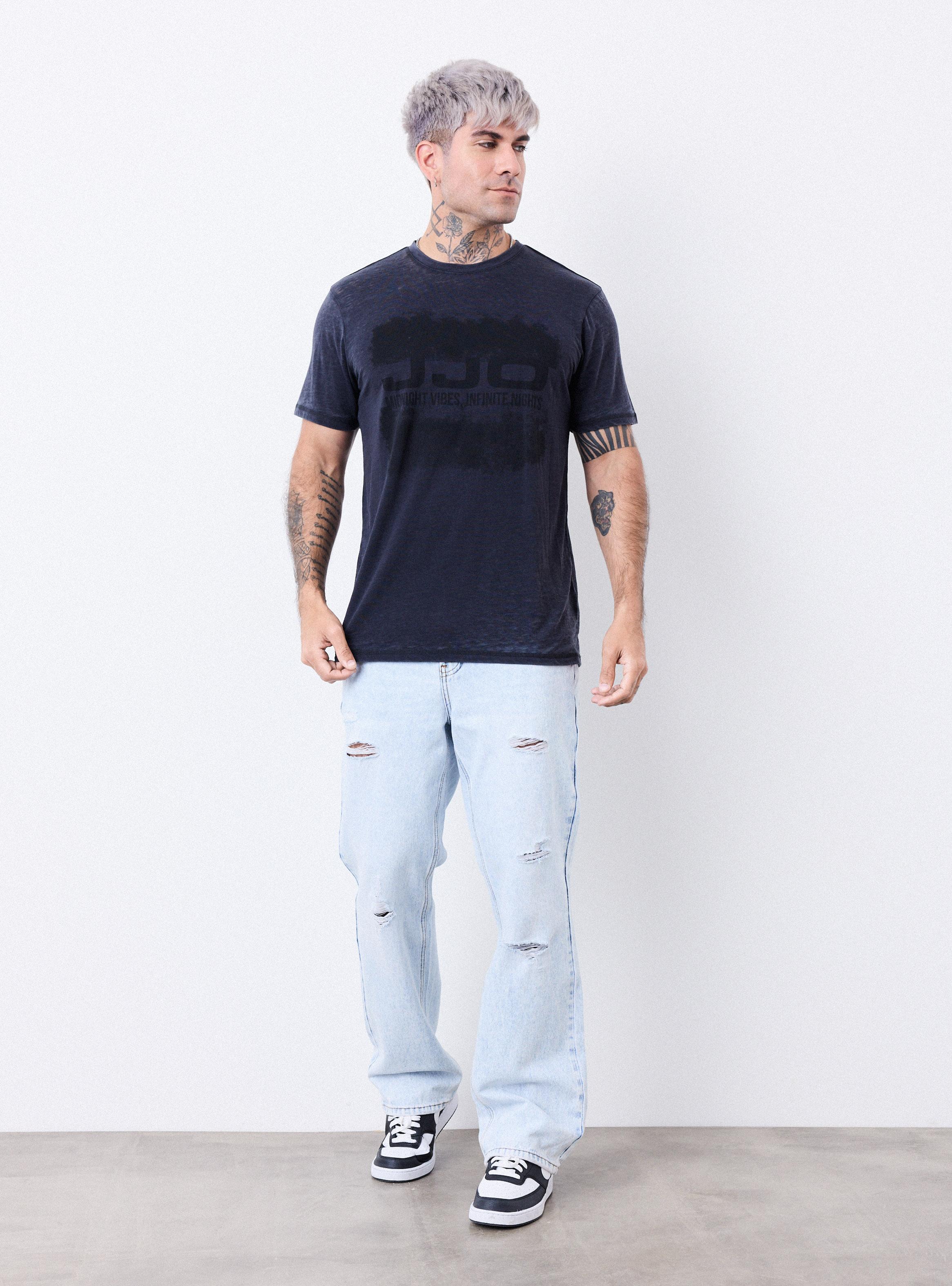 Polera con Lavado Burn Out Estampada-4