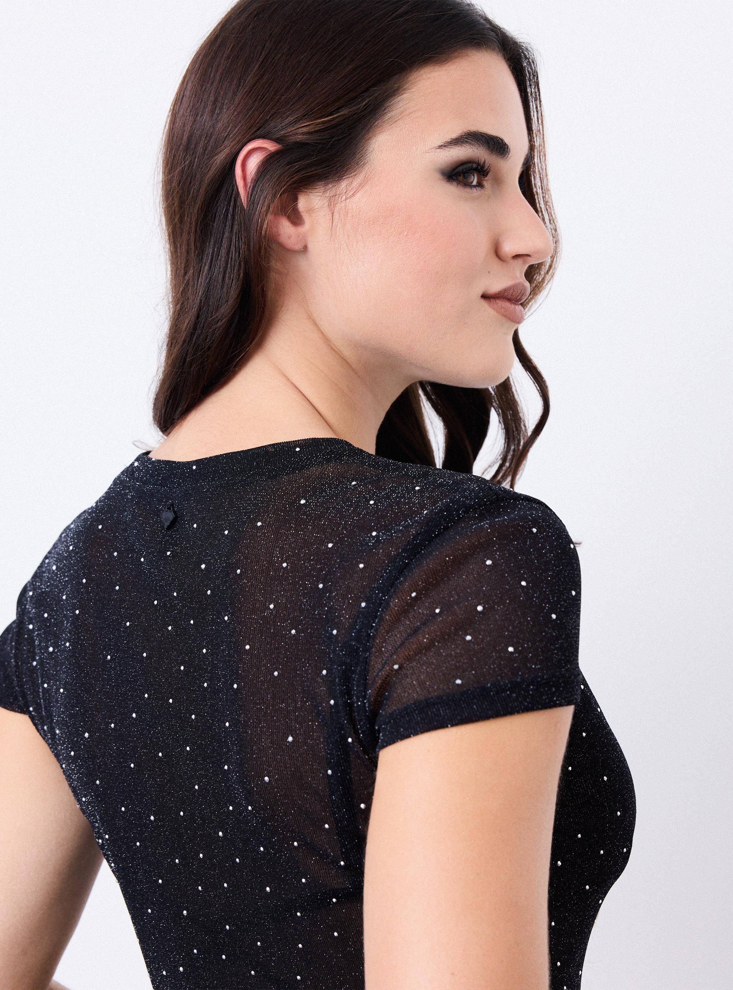 Polera Baby Tee Tela Malla Lurex con Strass Metálicos-3