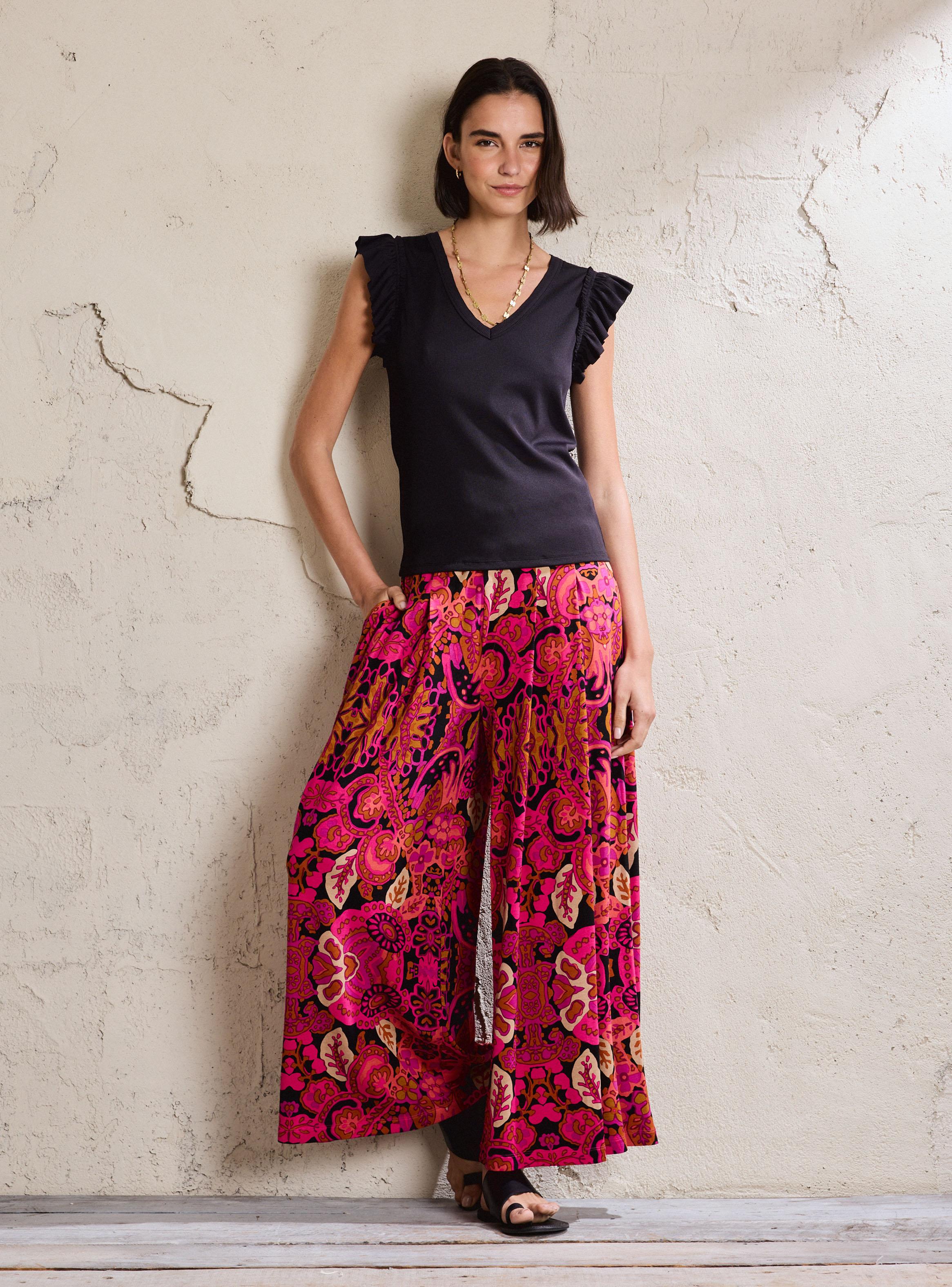 Polera Estilo Básico con Mangas de Volante-4