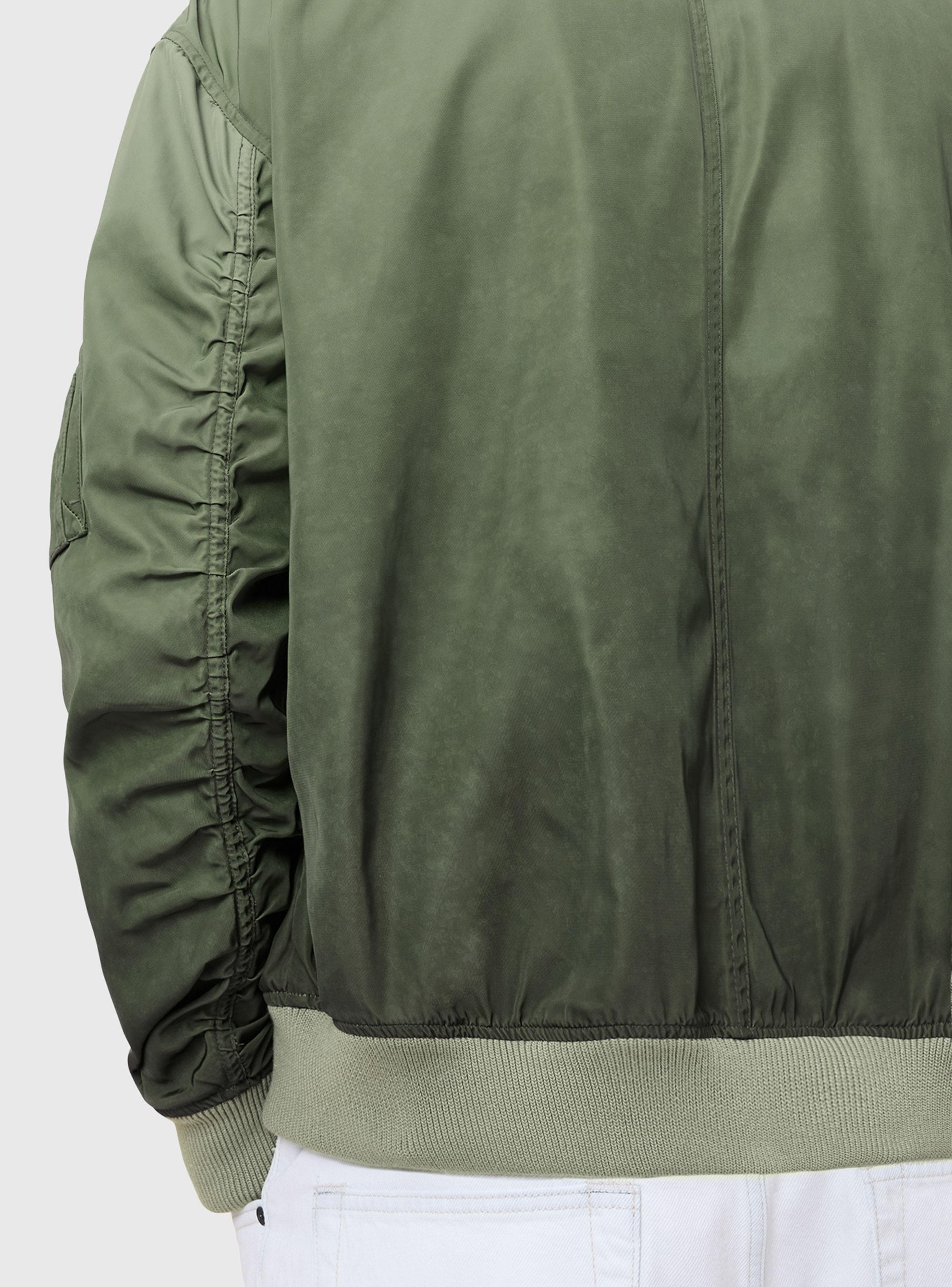 Bomber Cascade-5