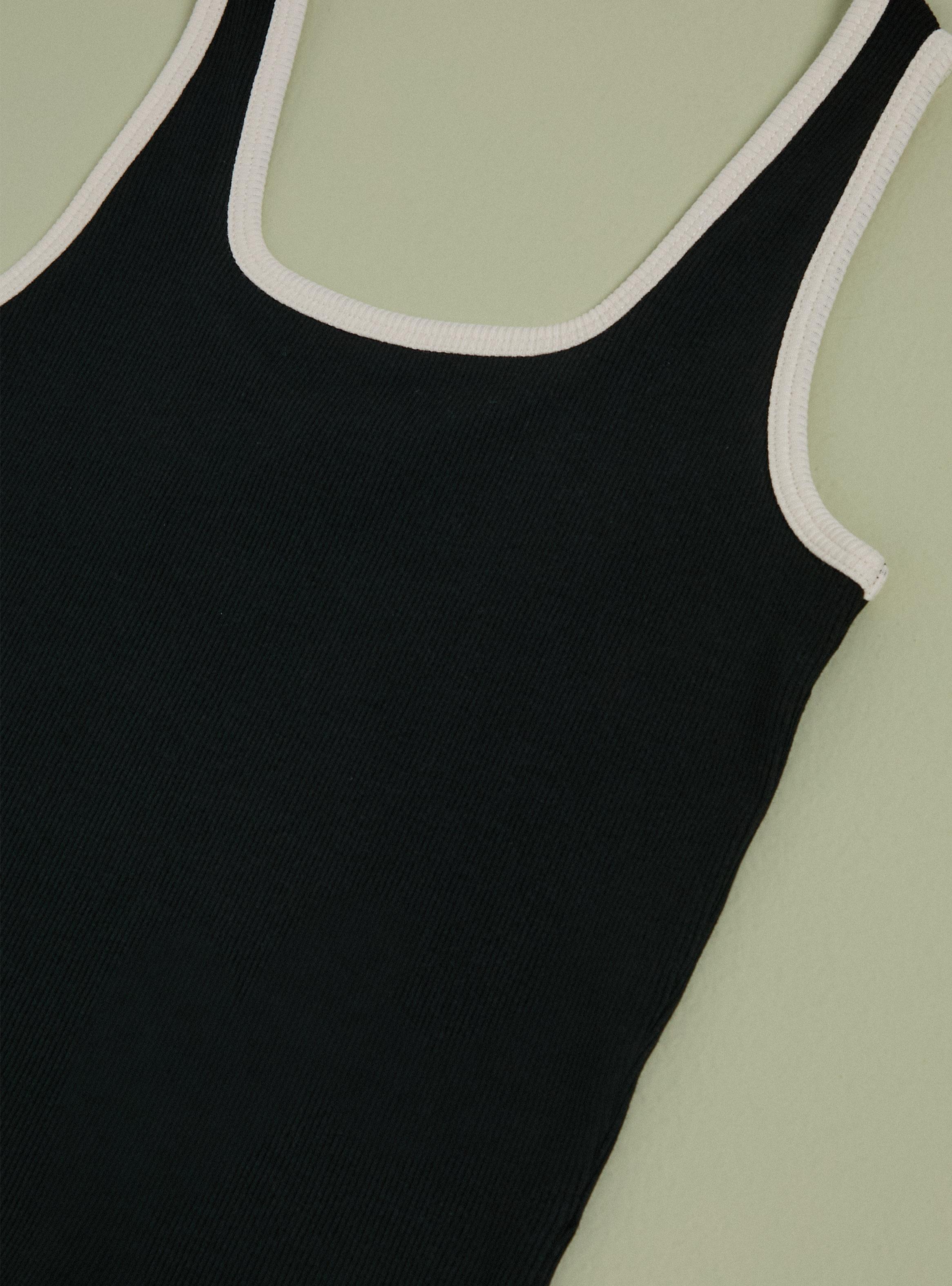 Polera con Bordes en Constrate-2