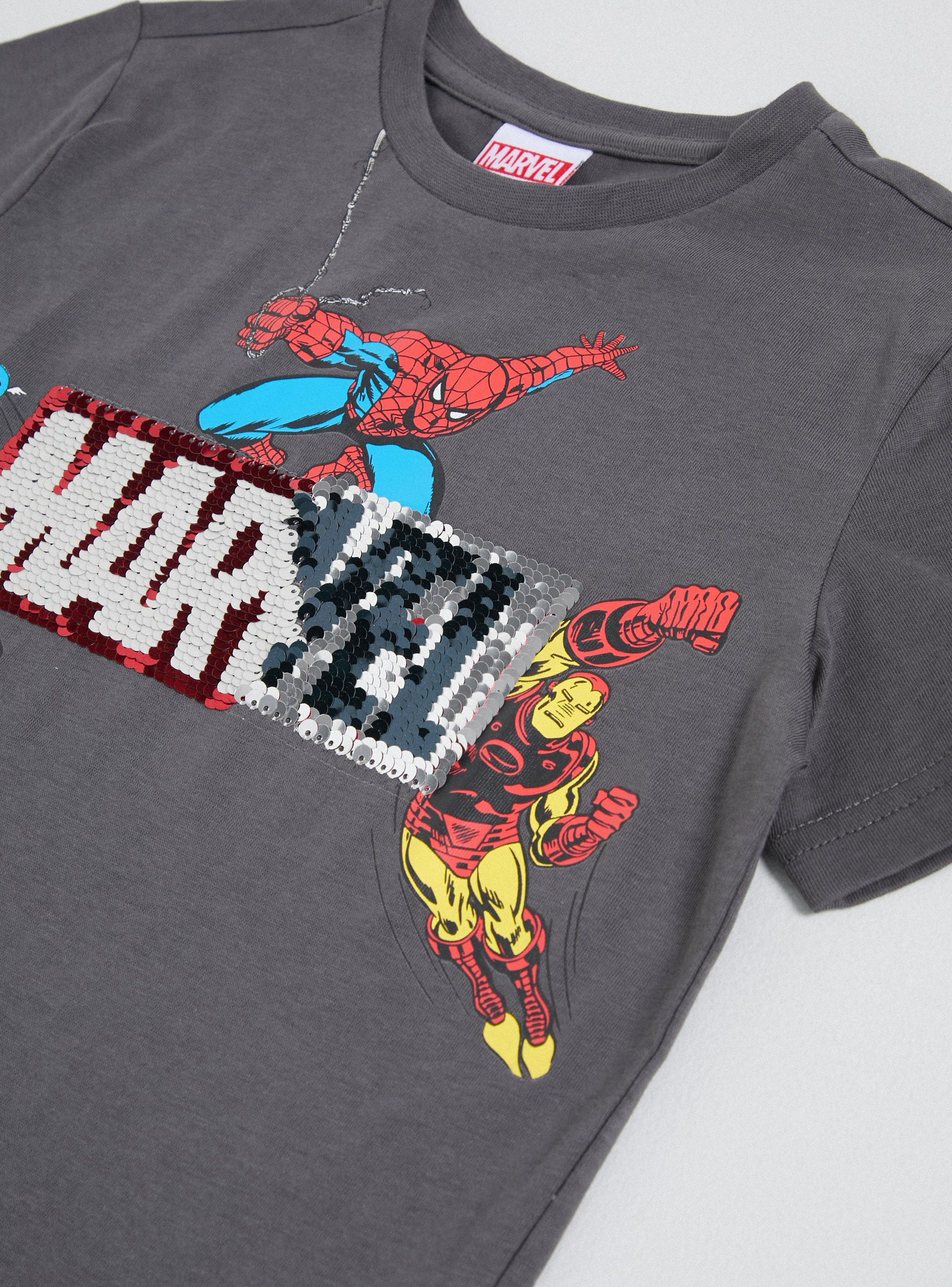 Polera Lentejuelas y Estampado Personajes Marvel-2