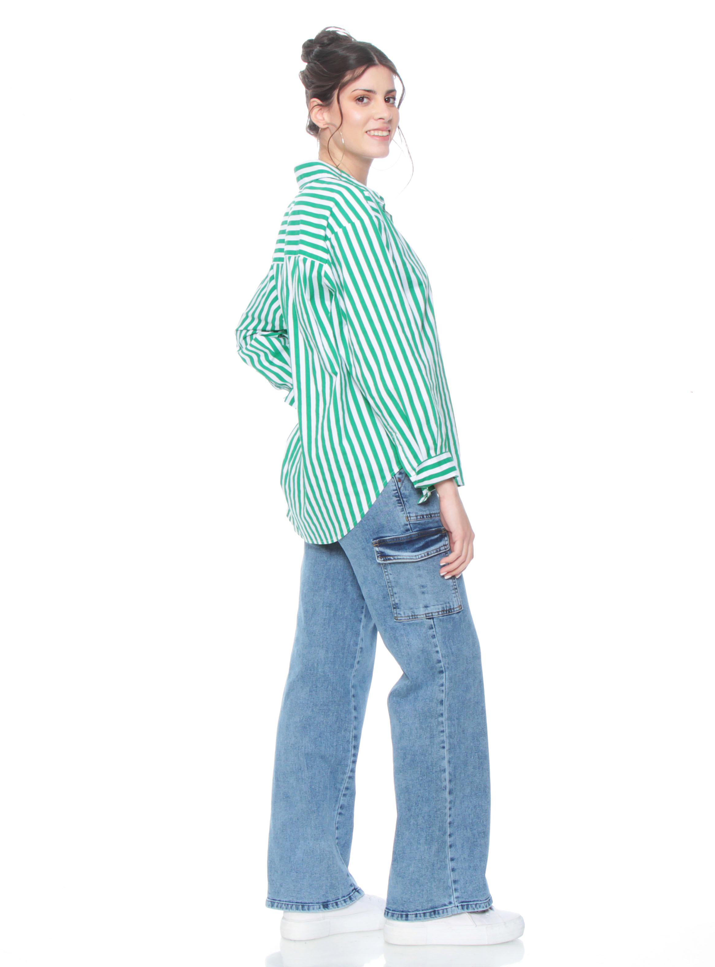 Blusa Listada Abotonada en Delantero y Bolsillo-4