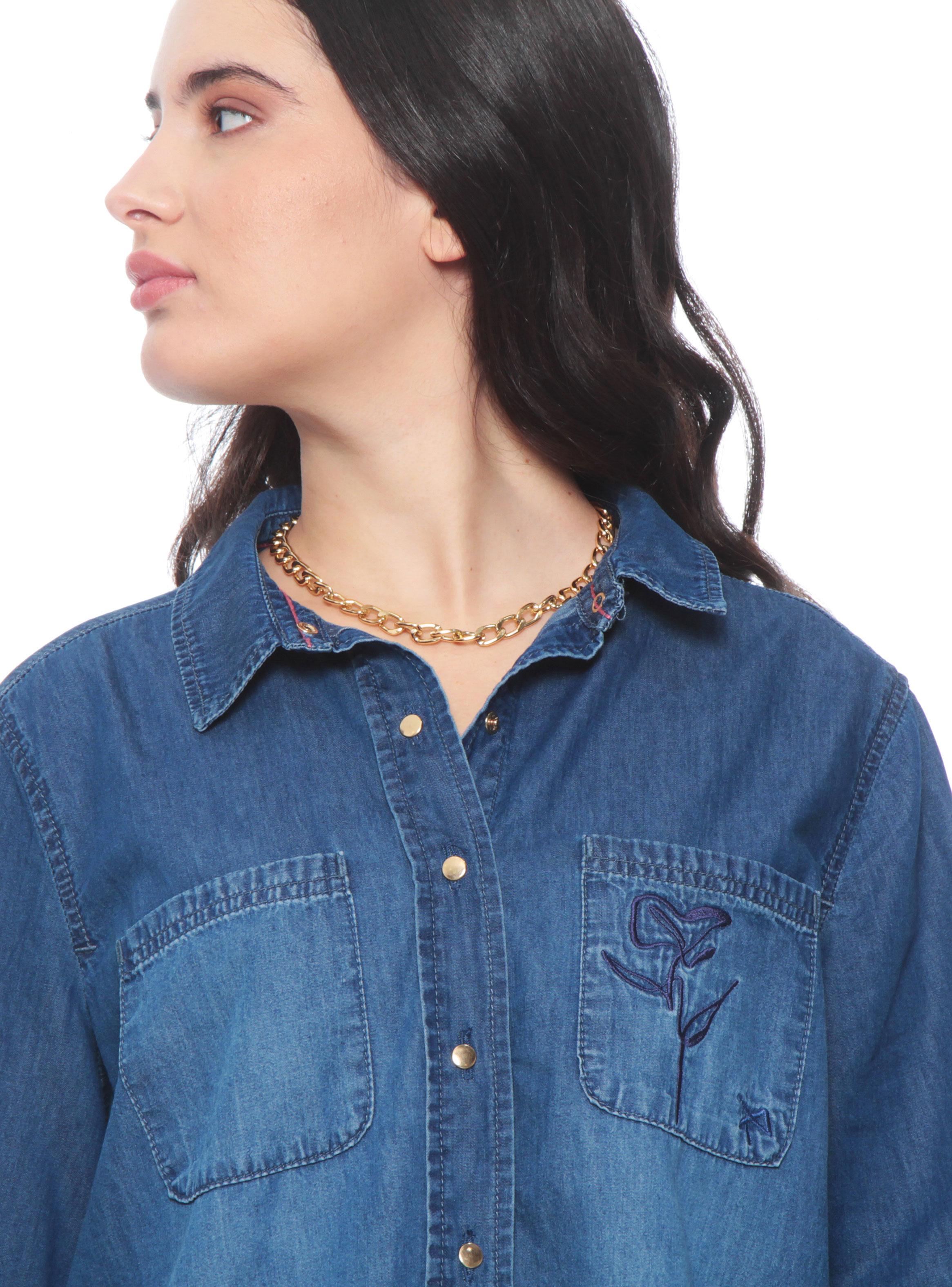 Blusa Denim Bordado con Cuello Camisero-2
