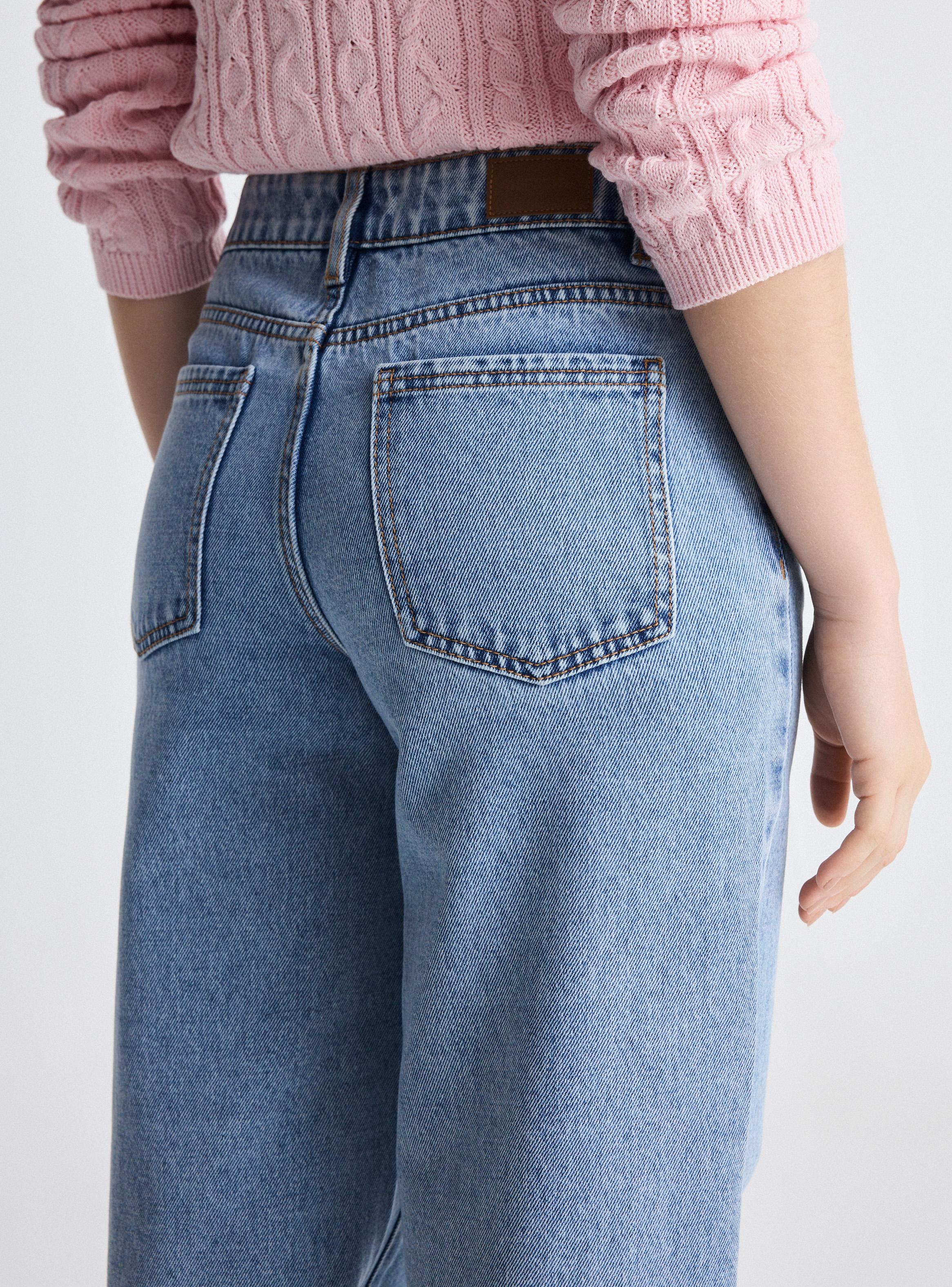 Jeans Wide Leg Color Tiro Alto Cierre y Botón-3