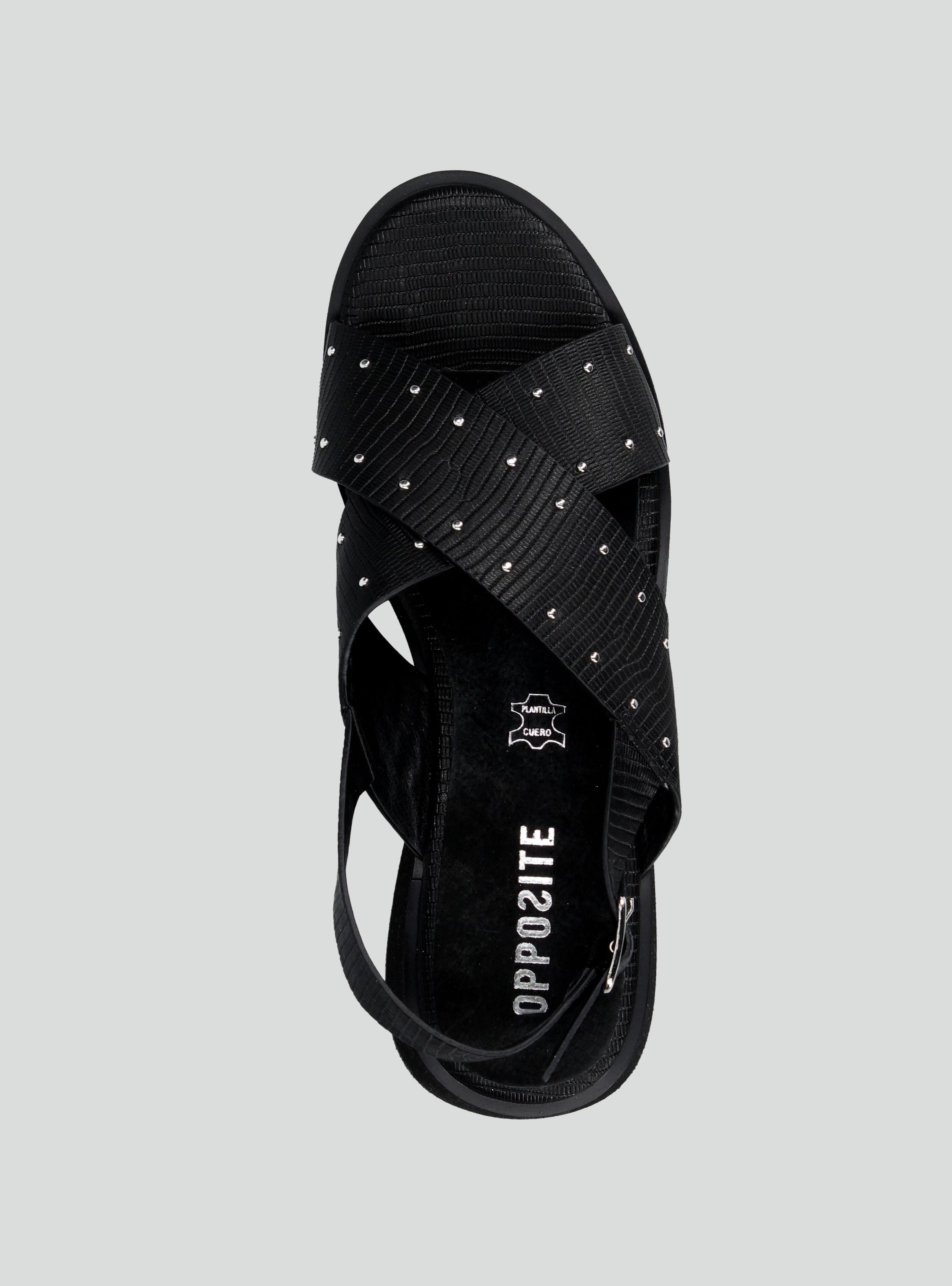 Sandalia Plataforma Mini Tachas Mujer-3