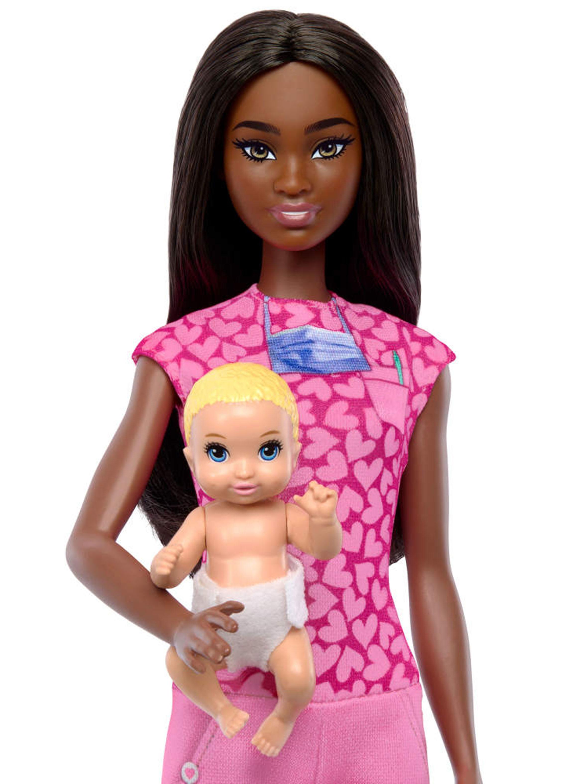 Muñeca Enfermera Cabello Oscuro con Bebé-2