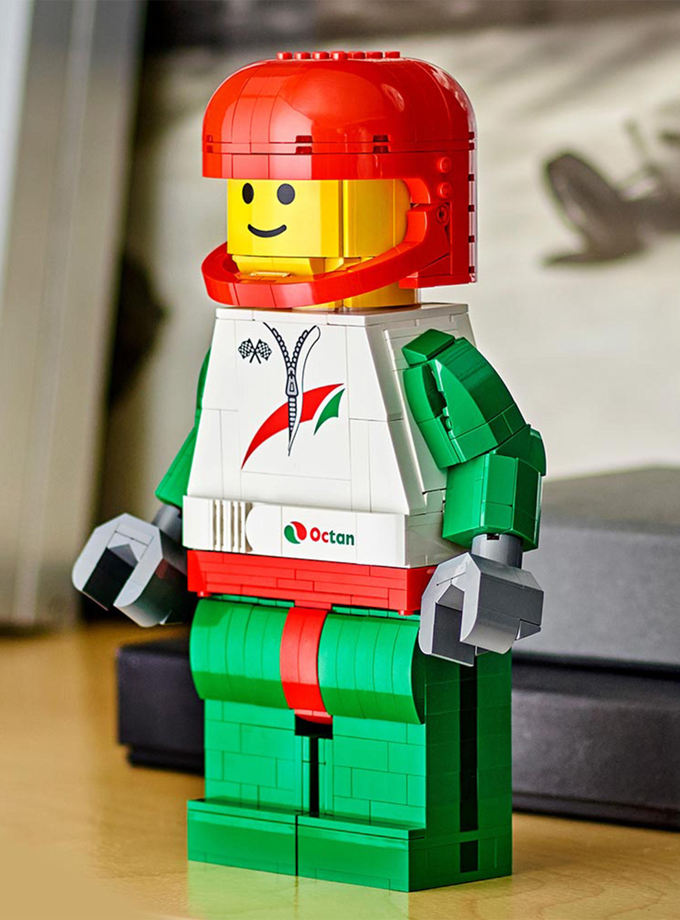 Lego Minifigura Gigante de Piloto de Carreras-4