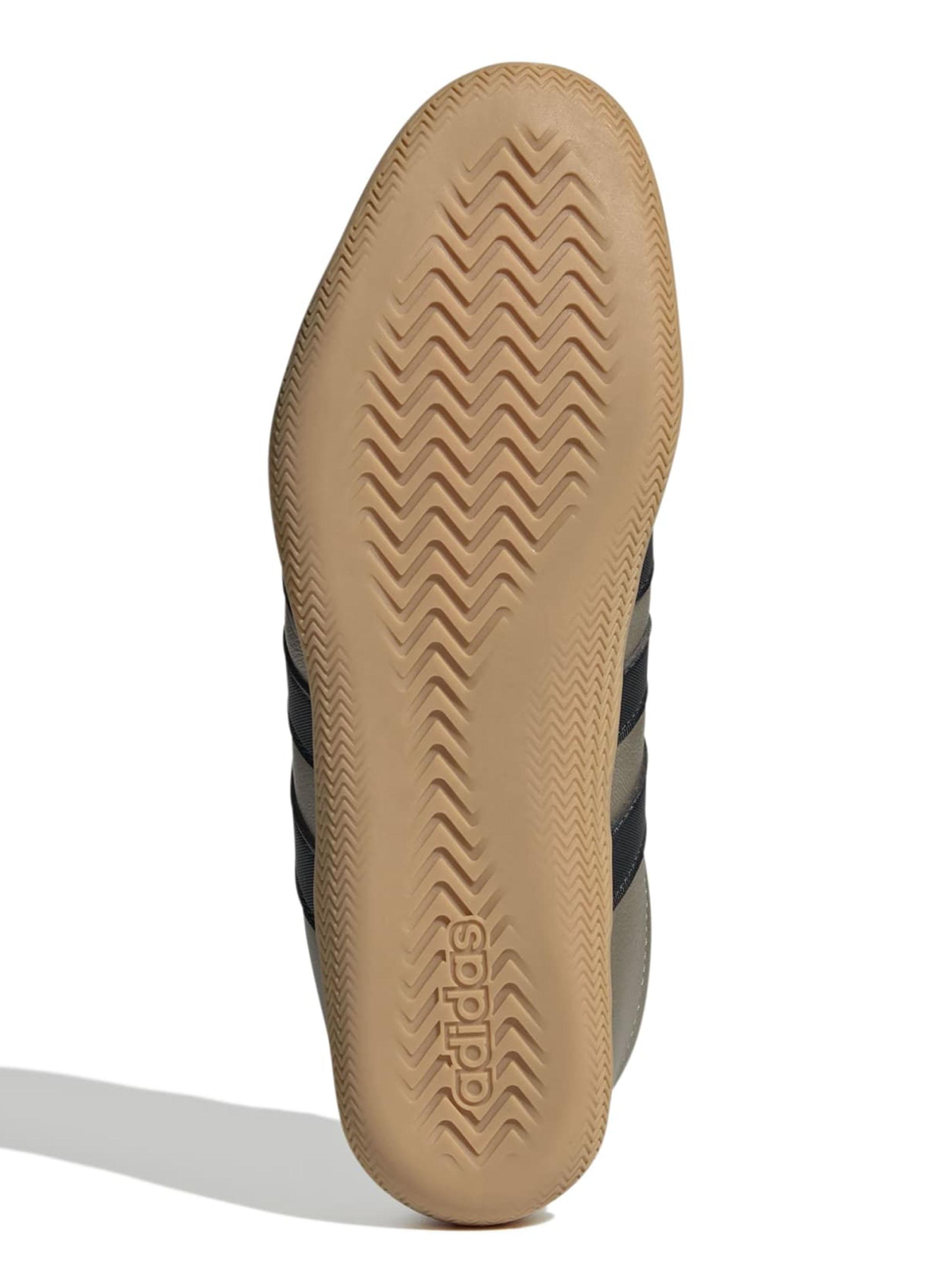 Zapatilla Urbana Mujer Grand  Court Lo-3