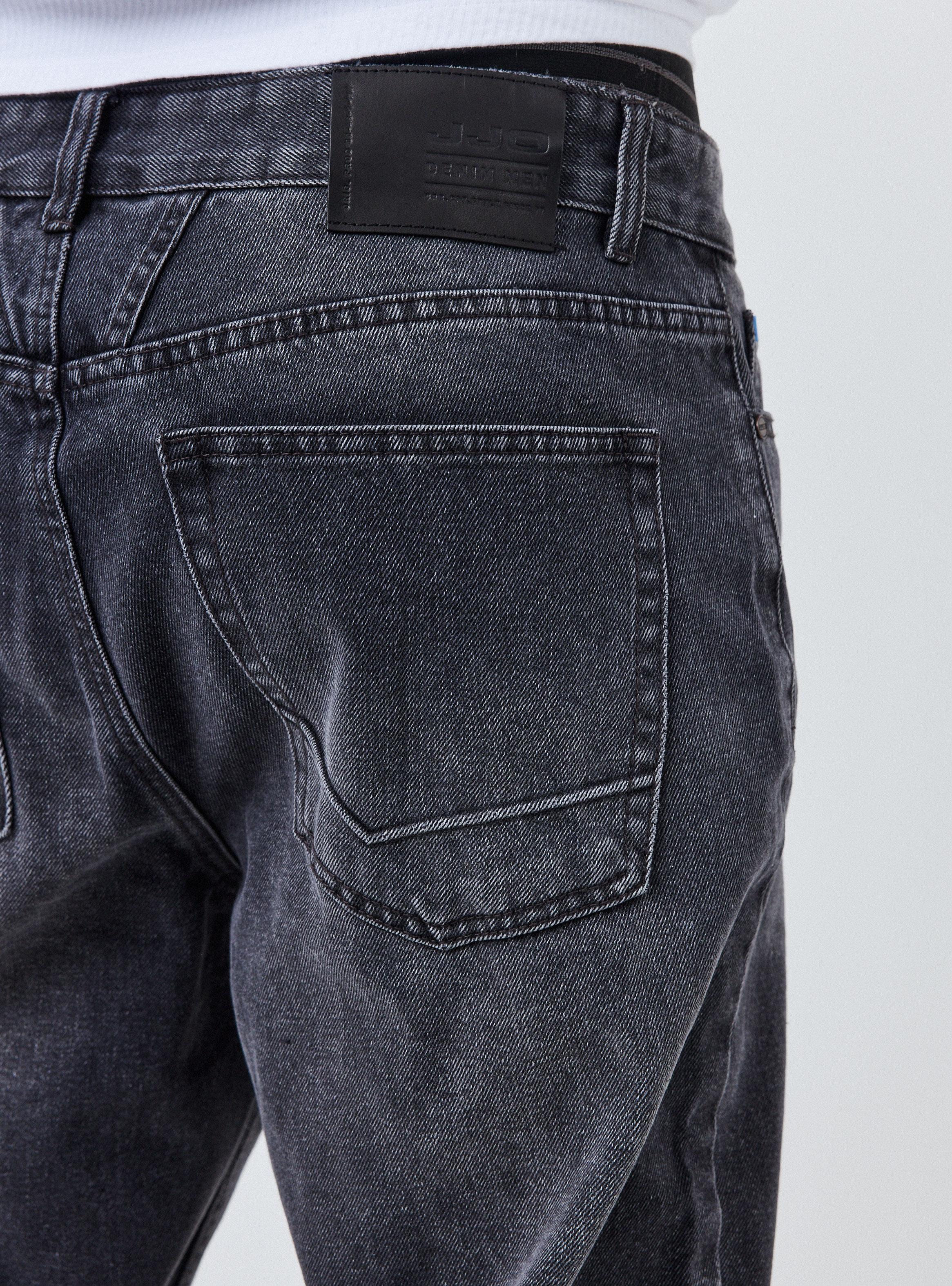 Jeans Basta Descosida Pieza en Bota Relaxed Fit-3