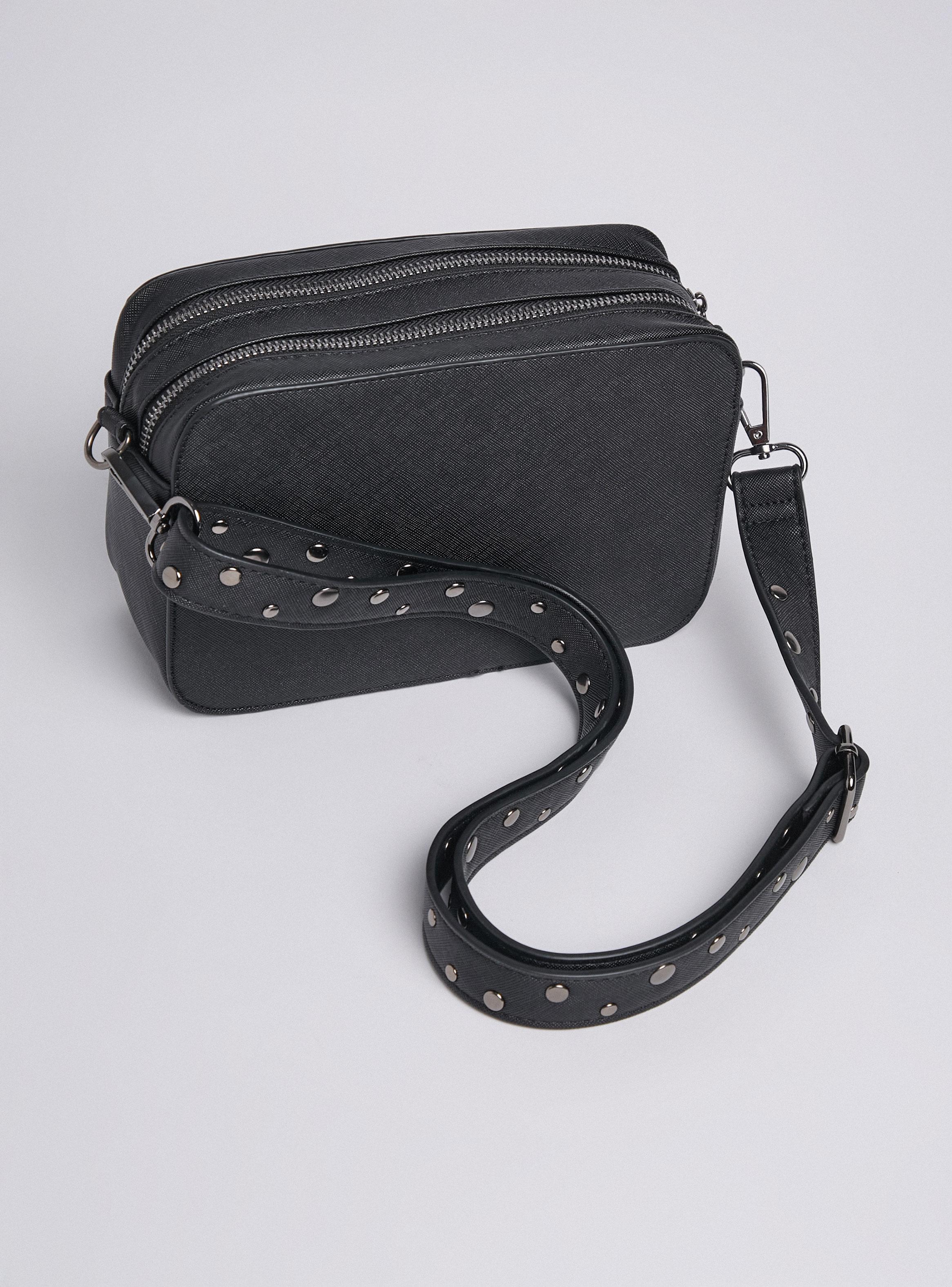 Cartera Crossbody con Strap Tachas-2