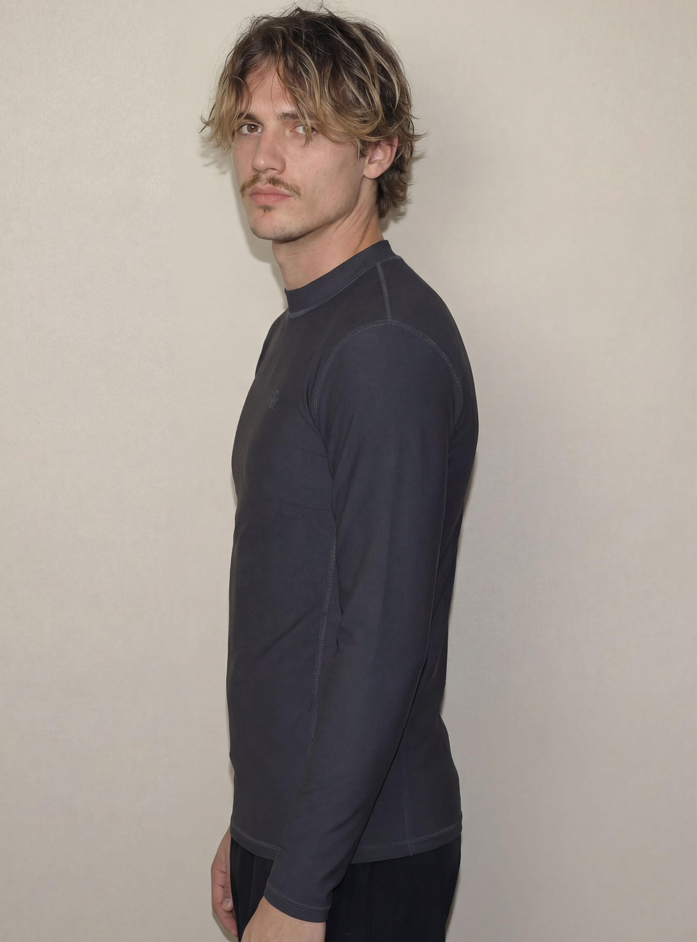 Polera de Agua Hombre LTS26-MTS27 Carbón-2