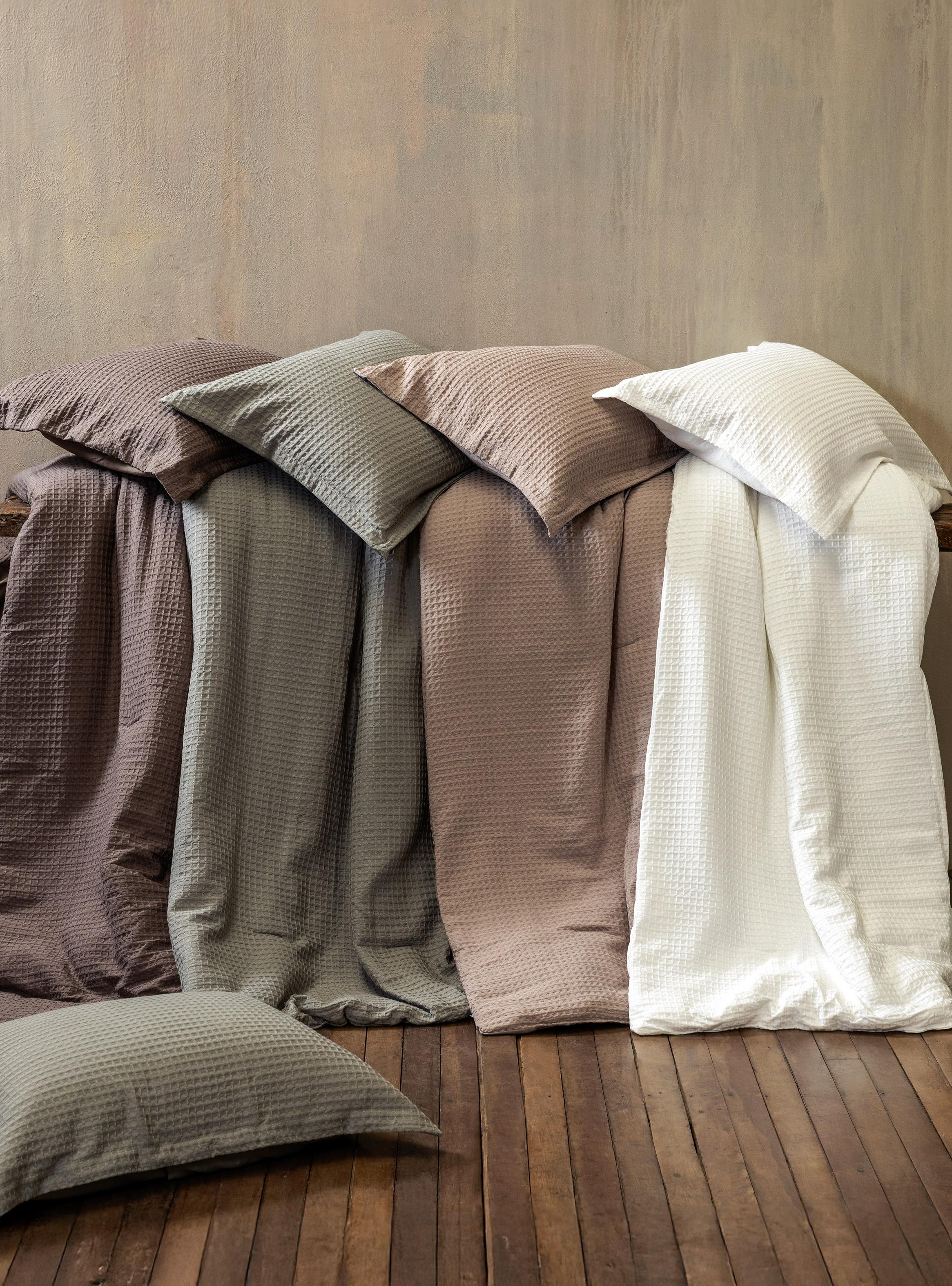 Quilt Waffle 1.5 Plazas-4