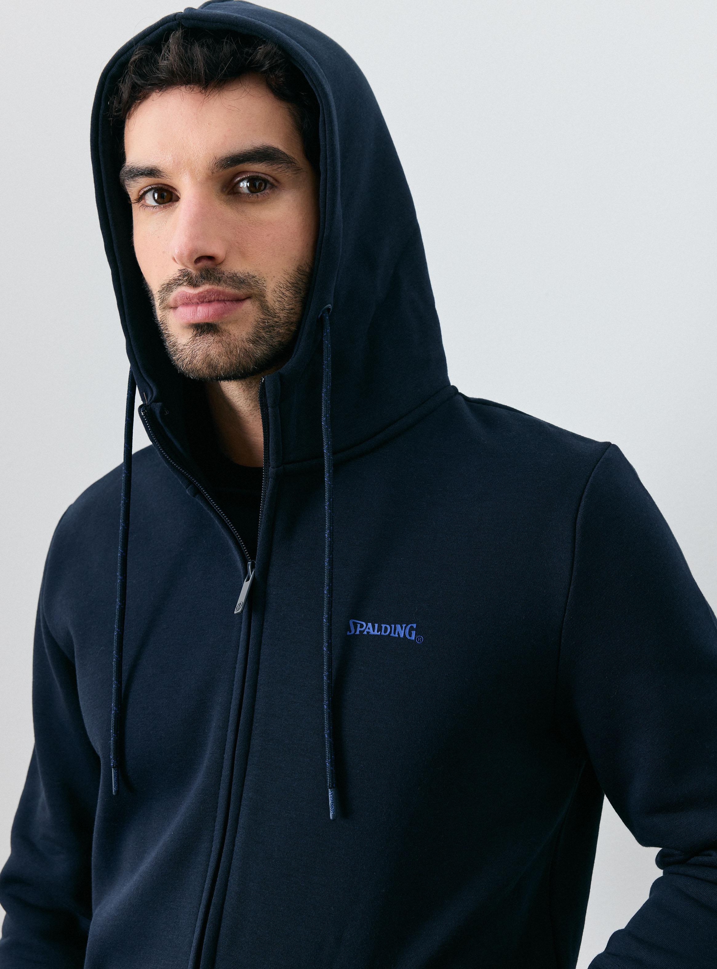 Polerón Basic con Capucha y Cierre-3