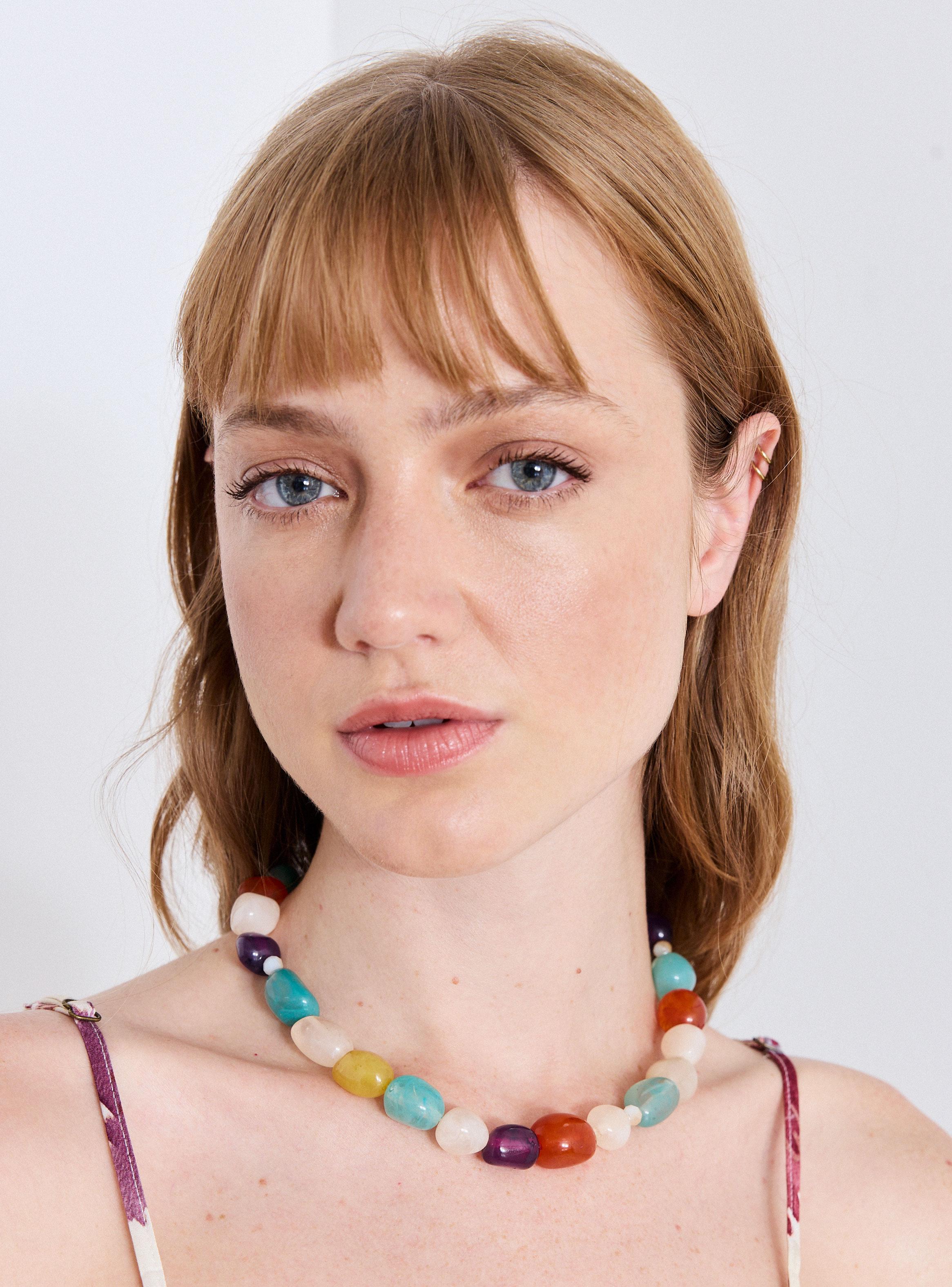 Collar Resina con Formas de Piedra Irregular Colores-2